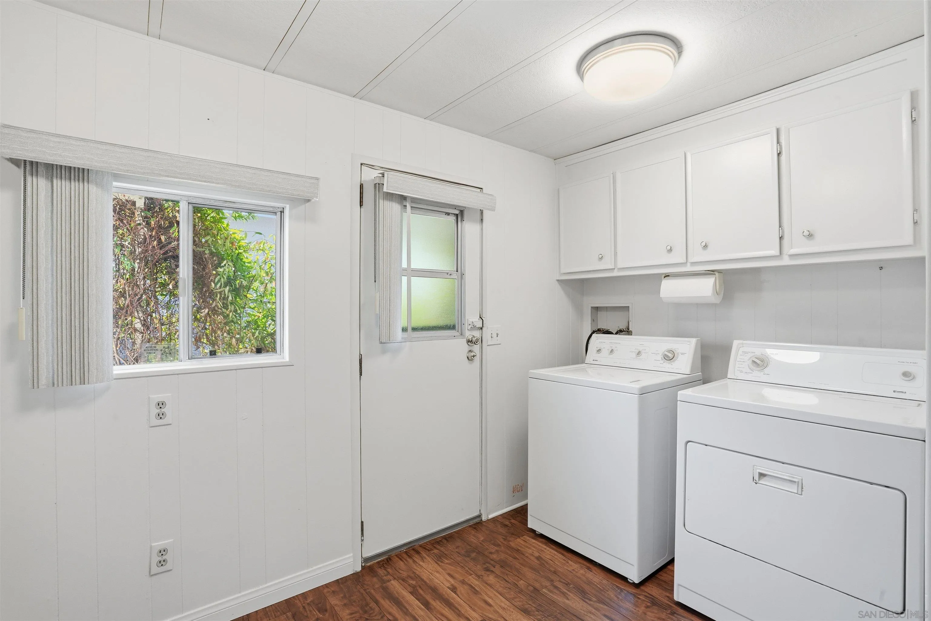 https://cdn.realtyfeed.com/cdn/127/250044130/ccb019e041030bad70a63020d99c1178.webp
