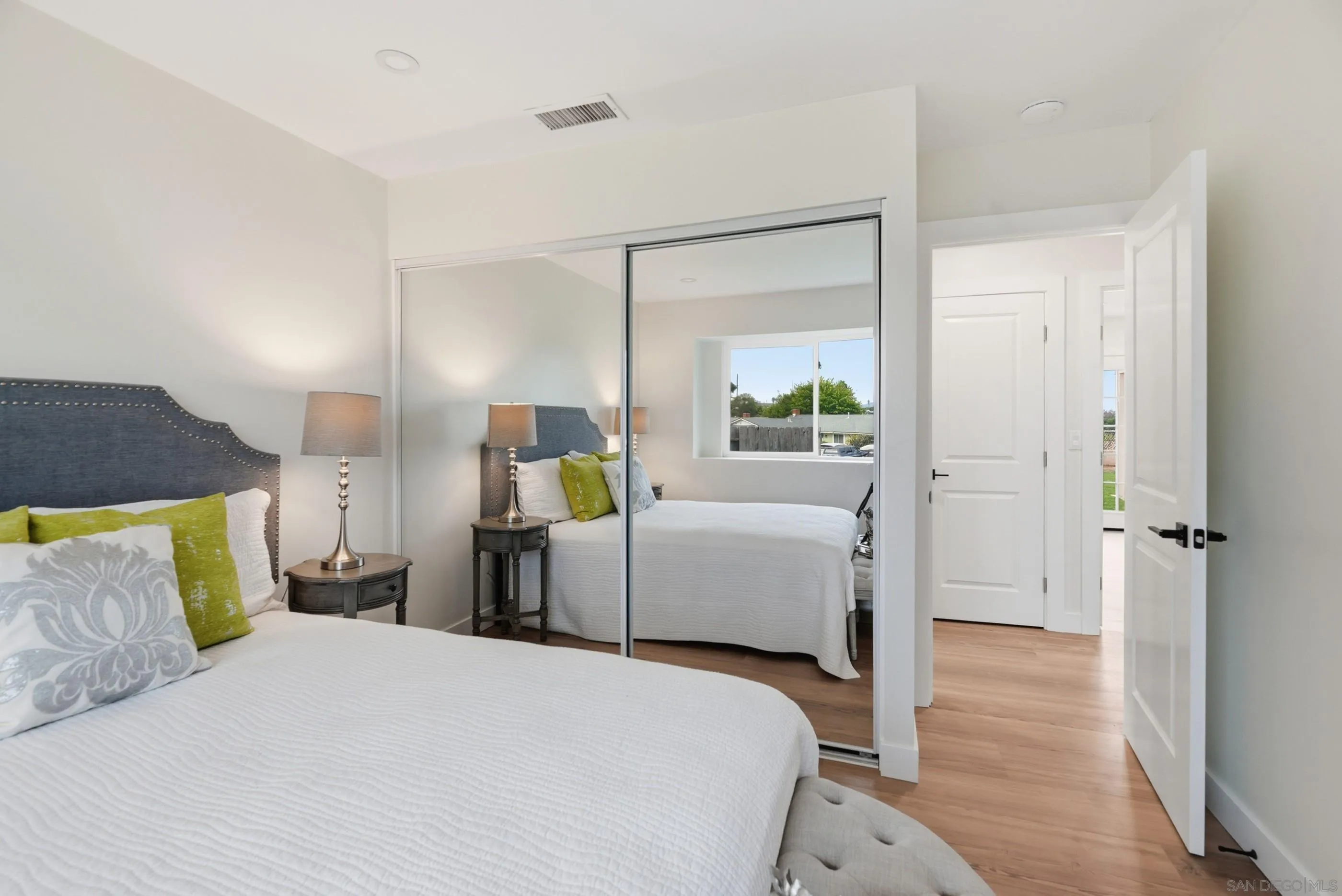 https://cdn.realtyfeed.com/cdn/127/250044135/641615b8664bad8ce869dd9da47f69ae.webp