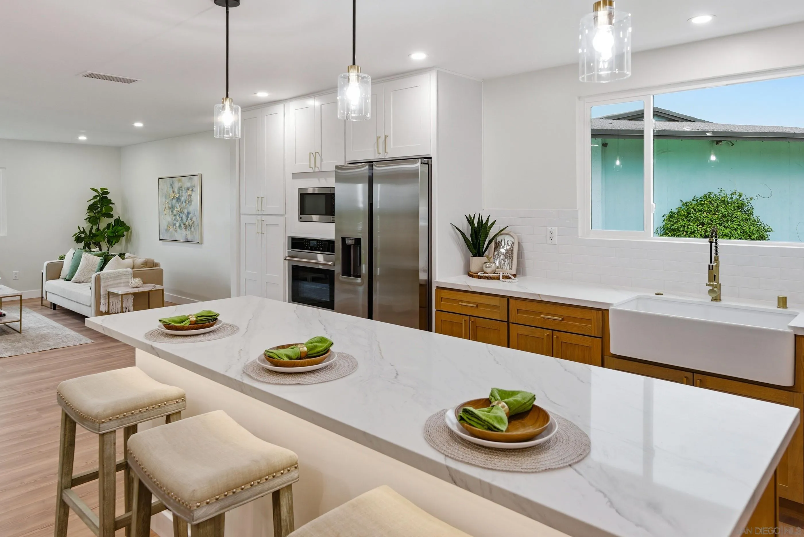 https://cdn.realtyfeed.com/cdn/127/250044135/a2a05430b544905e873dd78377722300.webp