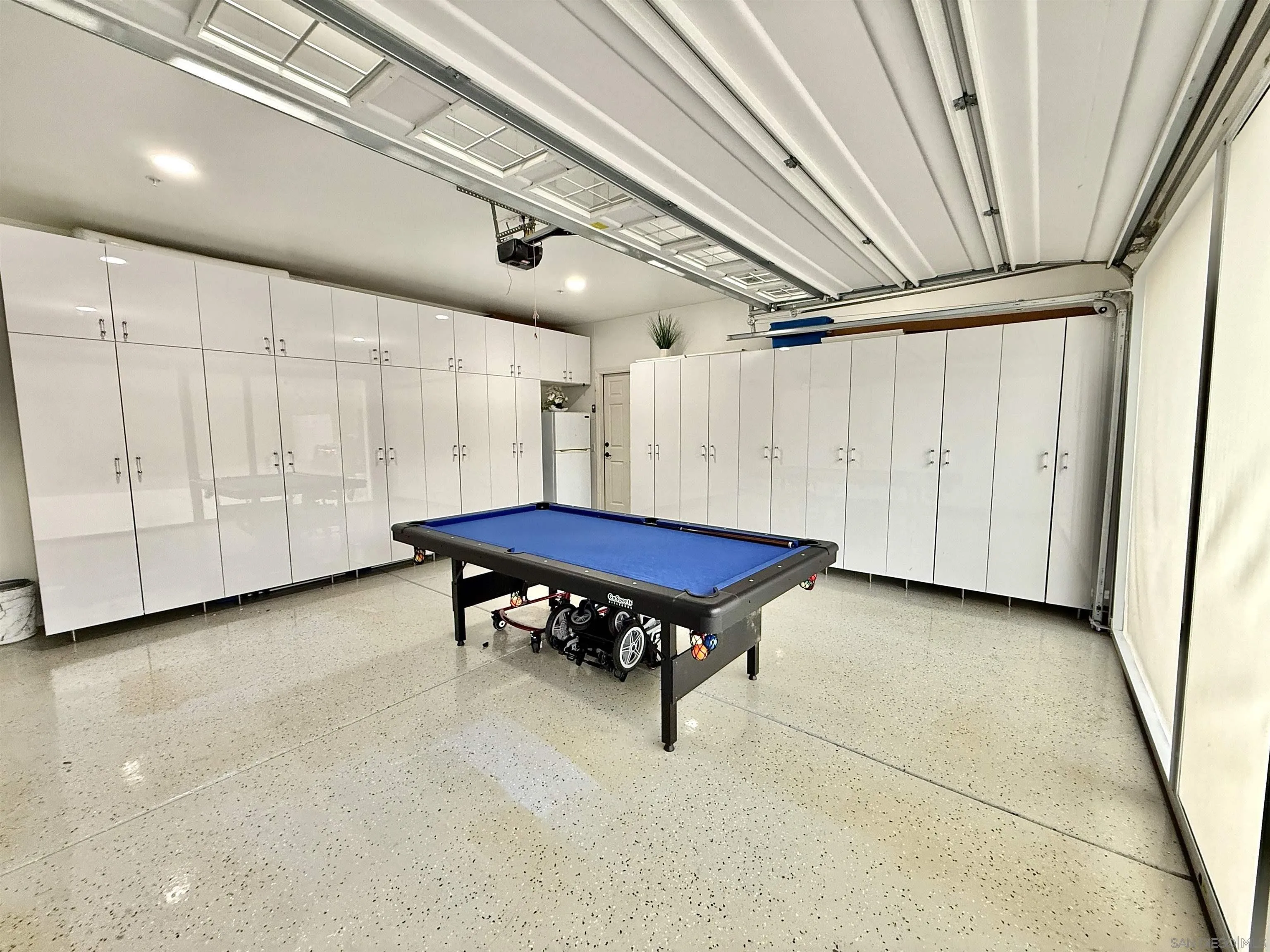 https://cdn.realtyfeed.com/cdn/127/250044143/00259e26676c9c91f33c7517fadd28f6.webp