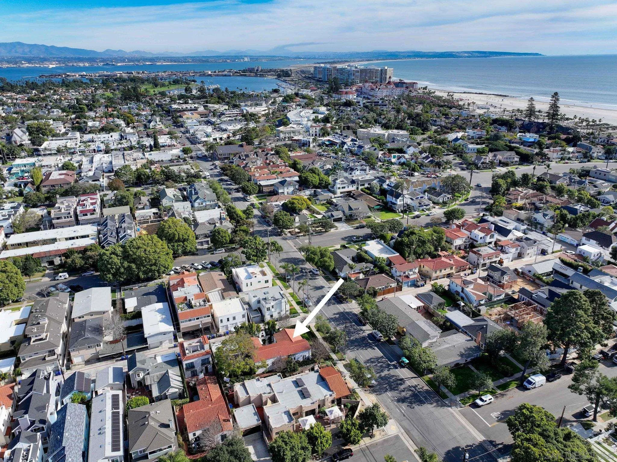 https://cdn.realtyfeed.com/cdn/127/250044147/60df8b2d1bf1214572e6770949015648.webp