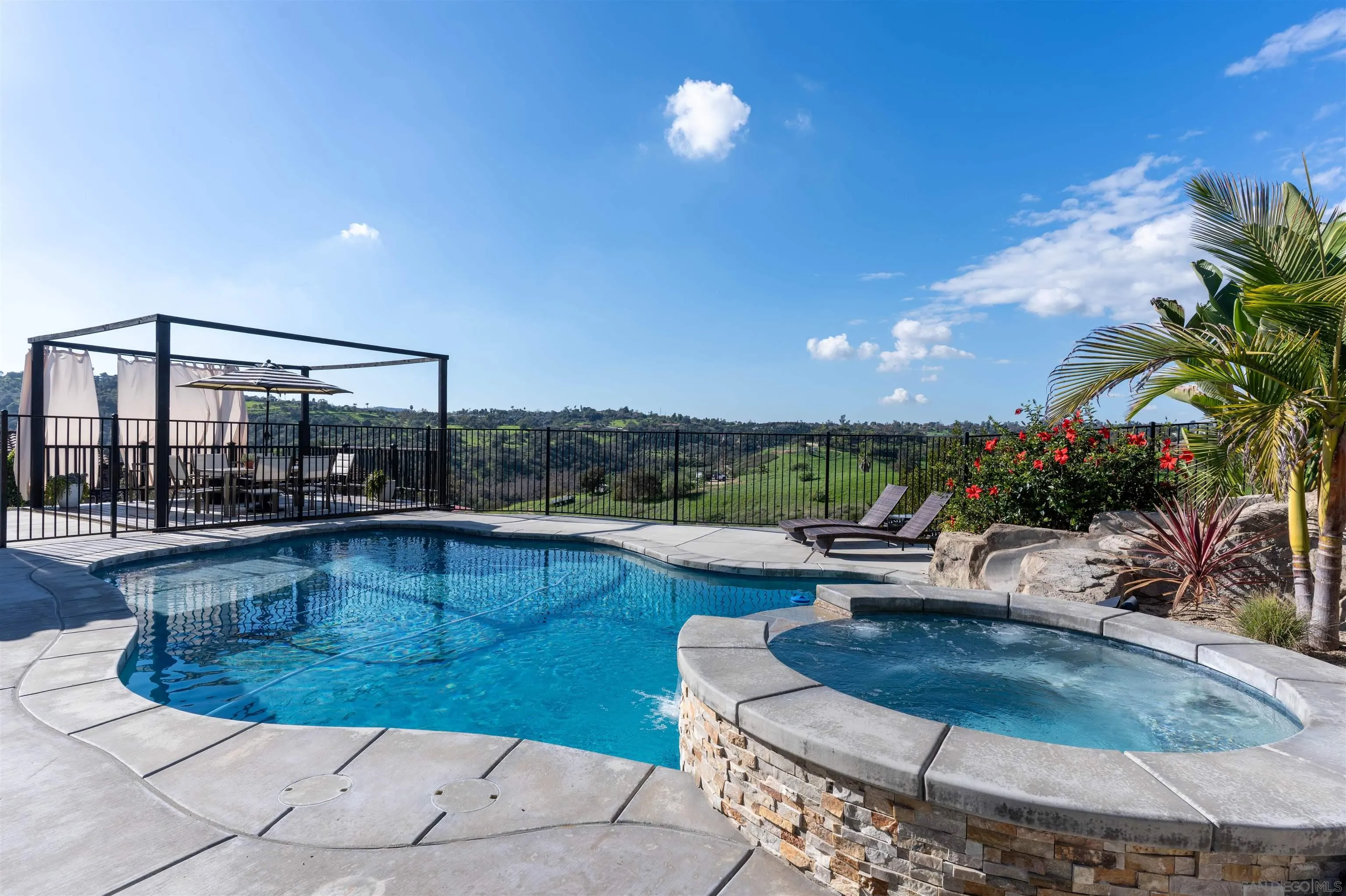 https://cdn.realtyfeed.com/cdn/127/250044151/20128d06260053a59390db3242543a7a.webp