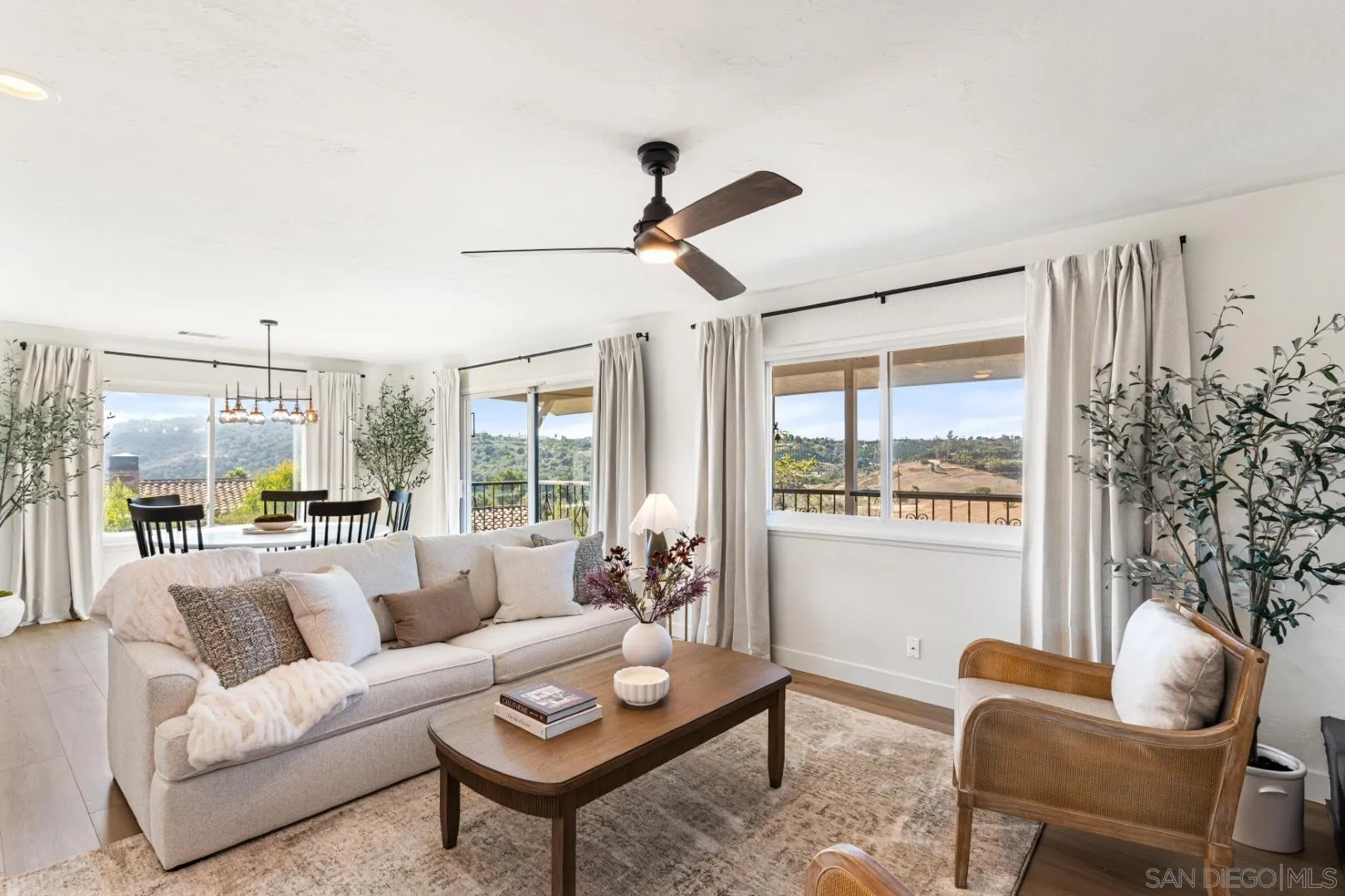 https://cdn.realtyfeed.com/cdn/127/250044151/3f66f4850303d058f685b82860b9311f.webp