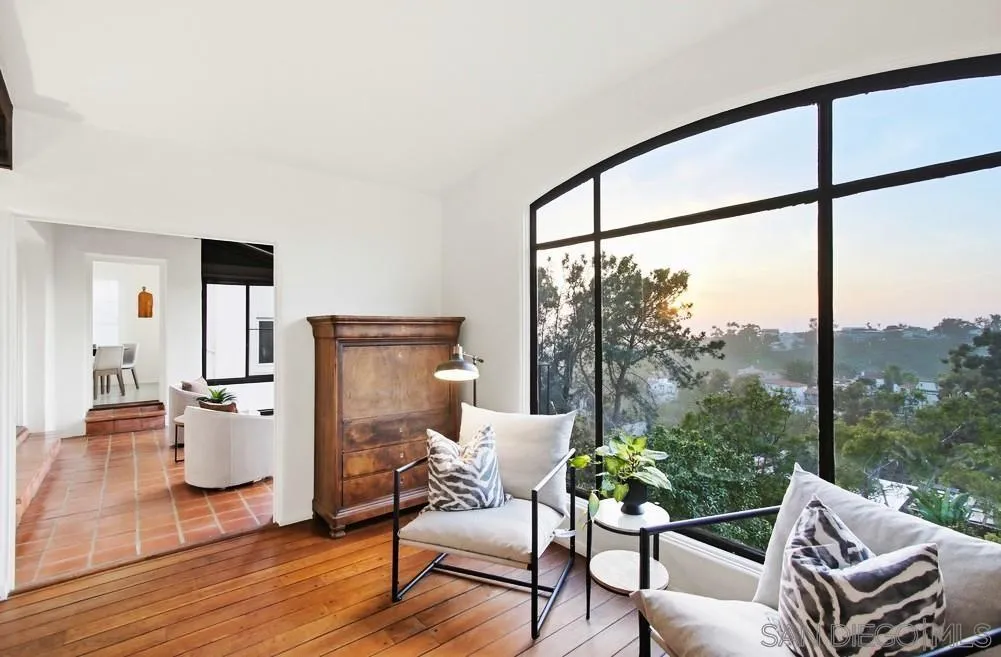 https://cdn.realtyfeed.com/cdn/127/250044152/9f1b9399382c1484b6c6660320a0182a.webp