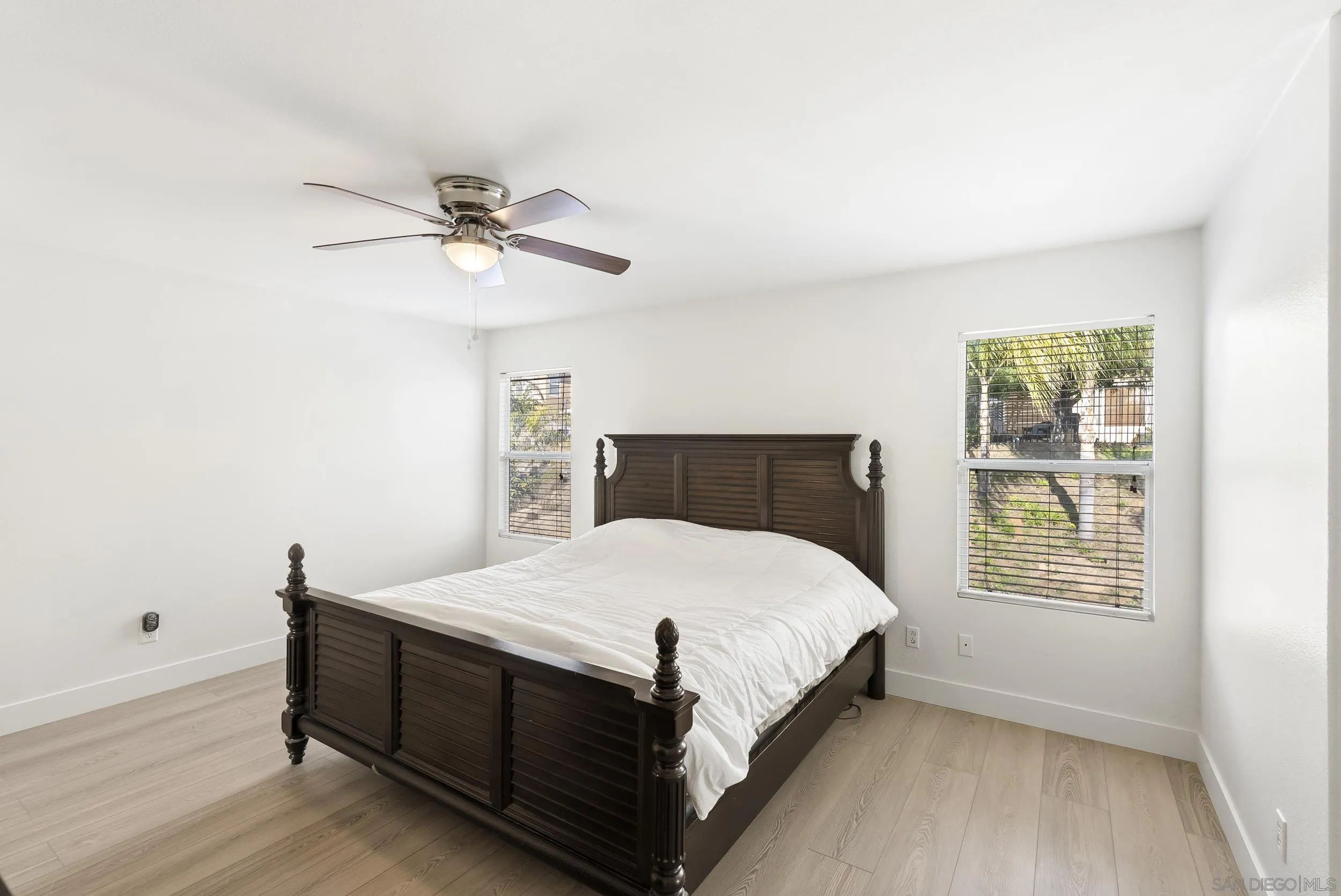 https://cdn.realtyfeed.com/cdn/127/250044155/401802a8c3547aa56a17f519ced9b725.webp