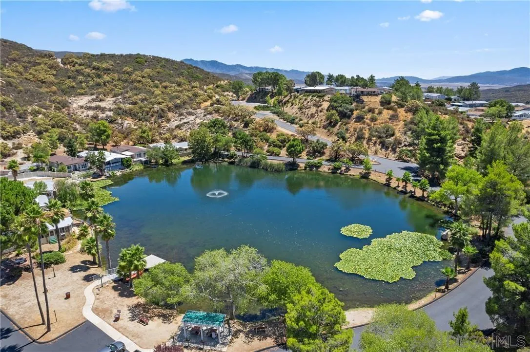 https://cdn.realtyfeed.com/cdn/127/250044157/3d34d889f22399307f088c8fd0828bc0.webp