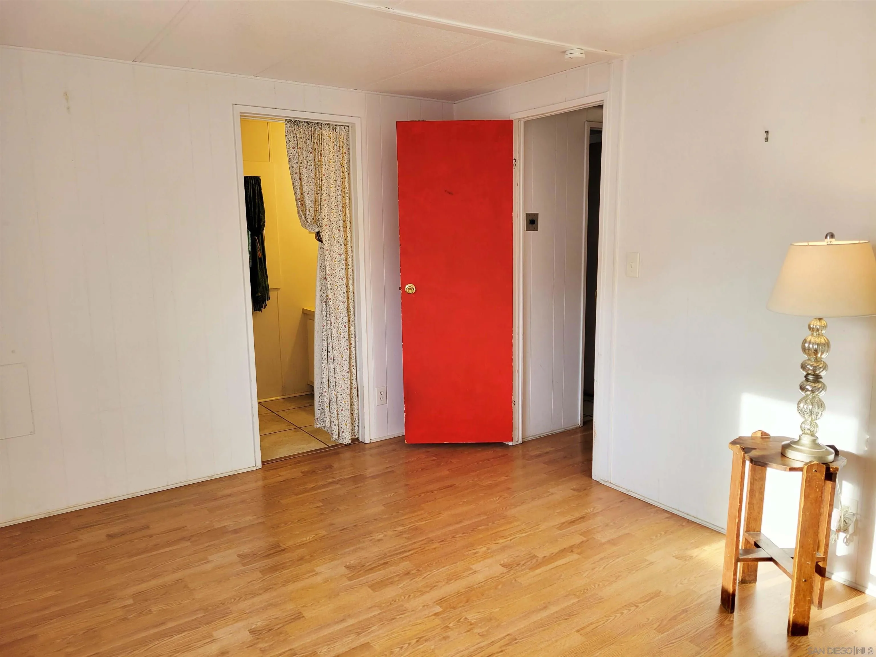 https://cdn.realtyfeed.com/cdn/127/250044157/990ce3d409c27ce644b2c490038205c6.webp