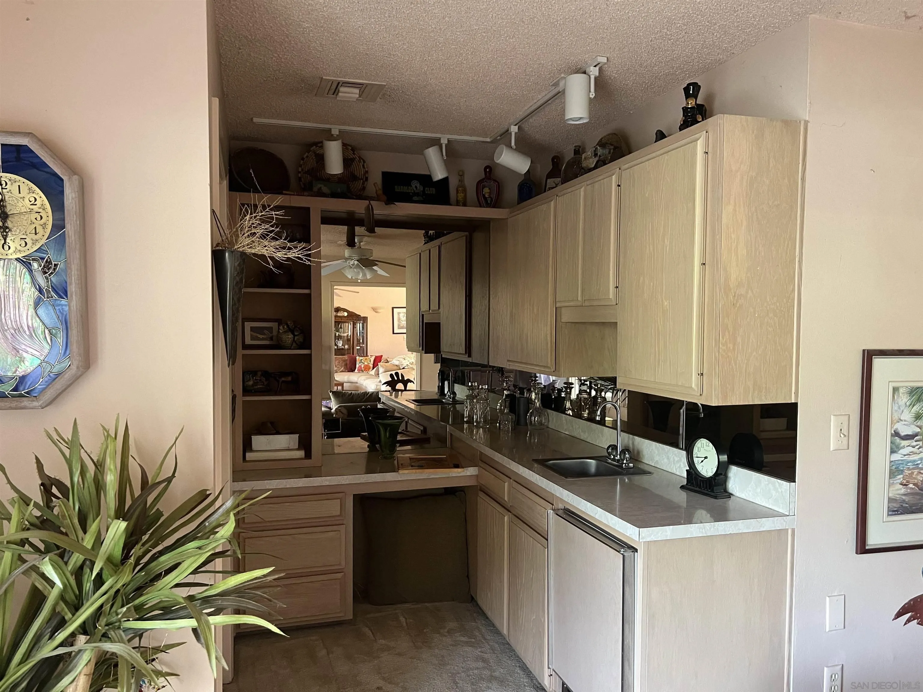 https://cdn.realtyfeed.com/cdn/127/250044158/57298d61c8bd6fb6110ae9cca31e580c.webp