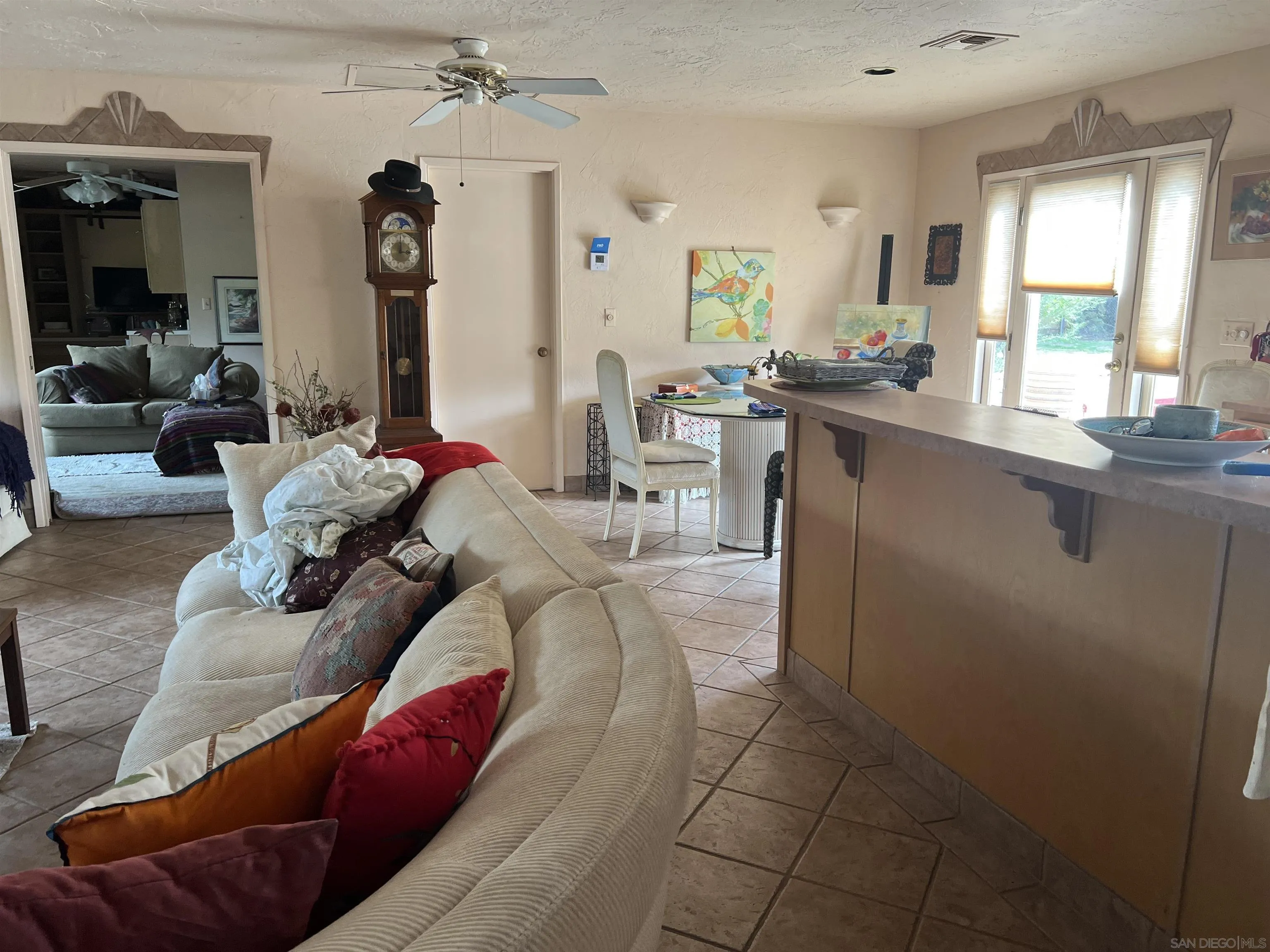 https://cdn.realtyfeed.com/cdn/127/250044158/59f5f48682216a890fa840c45d648818.webp