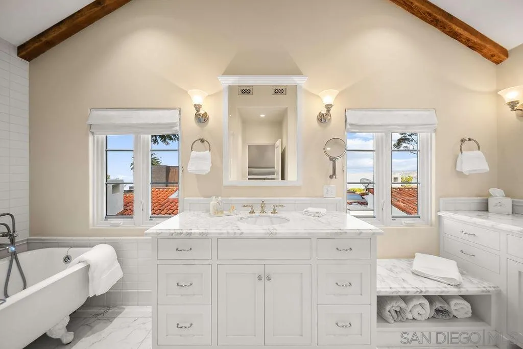 https://cdn.realtyfeed.com/cdn/127/250044159/6200082373460842341f1fcf525ed0f1.webp