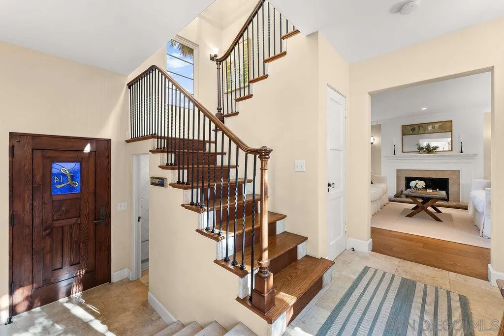 https://cdn.realtyfeed.com/cdn/127/250044159/76113187ef8585f9503454d854350c39.webp