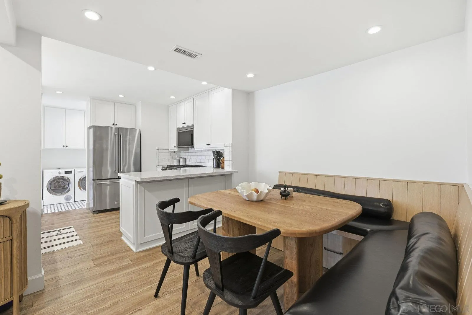 https://cdn.realtyfeed.com/cdn/127/250044163/f69da066052d7dab8731860b614589e7.webp