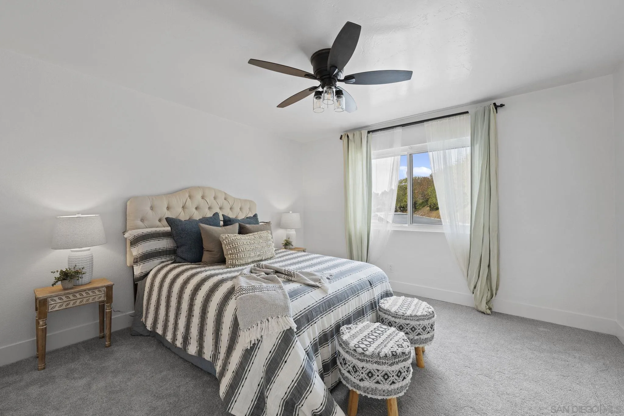 https://cdn.realtyfeed.com/cdn/127/250044169/61aa83c26bb6167de208d12600387323.webp