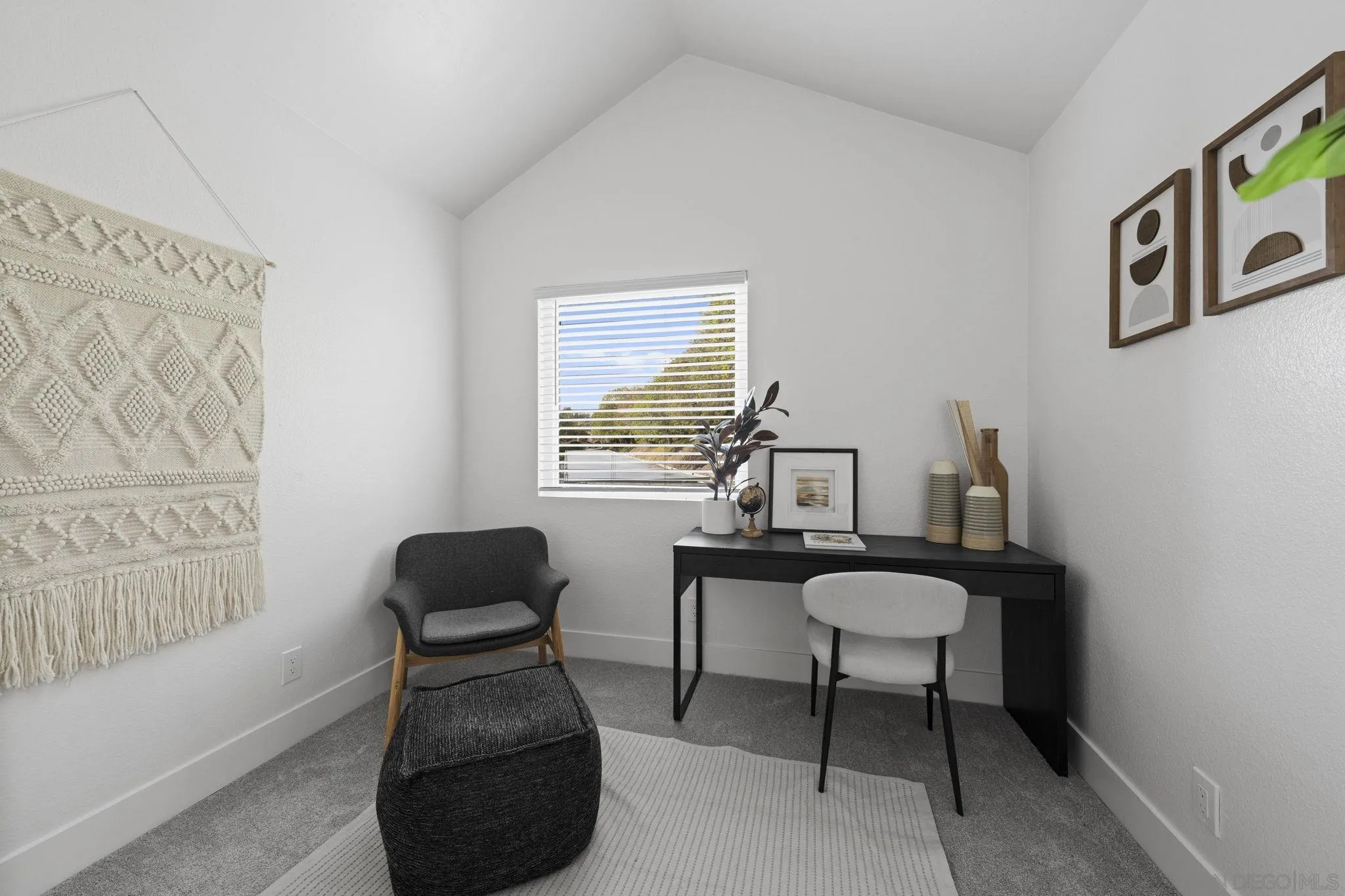https://cdn.realtyfeed.com/cdn/127/250044169/6608e9d3c72e91264163d439195db494.webp