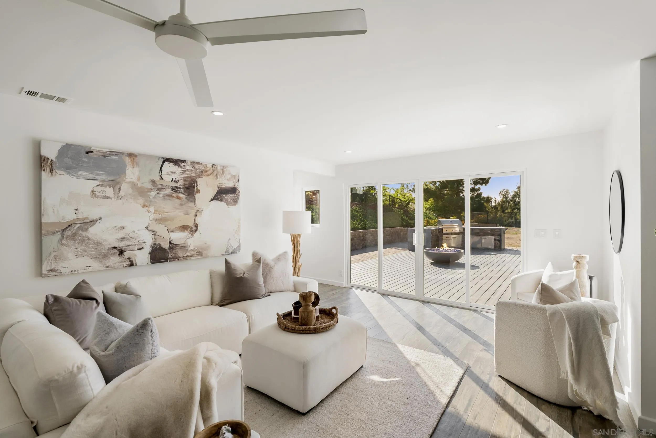 https://cdn.realtyfeed.com/cdn/127/250044176/8bb1564541366e3f733fc9d6bac59946.webp