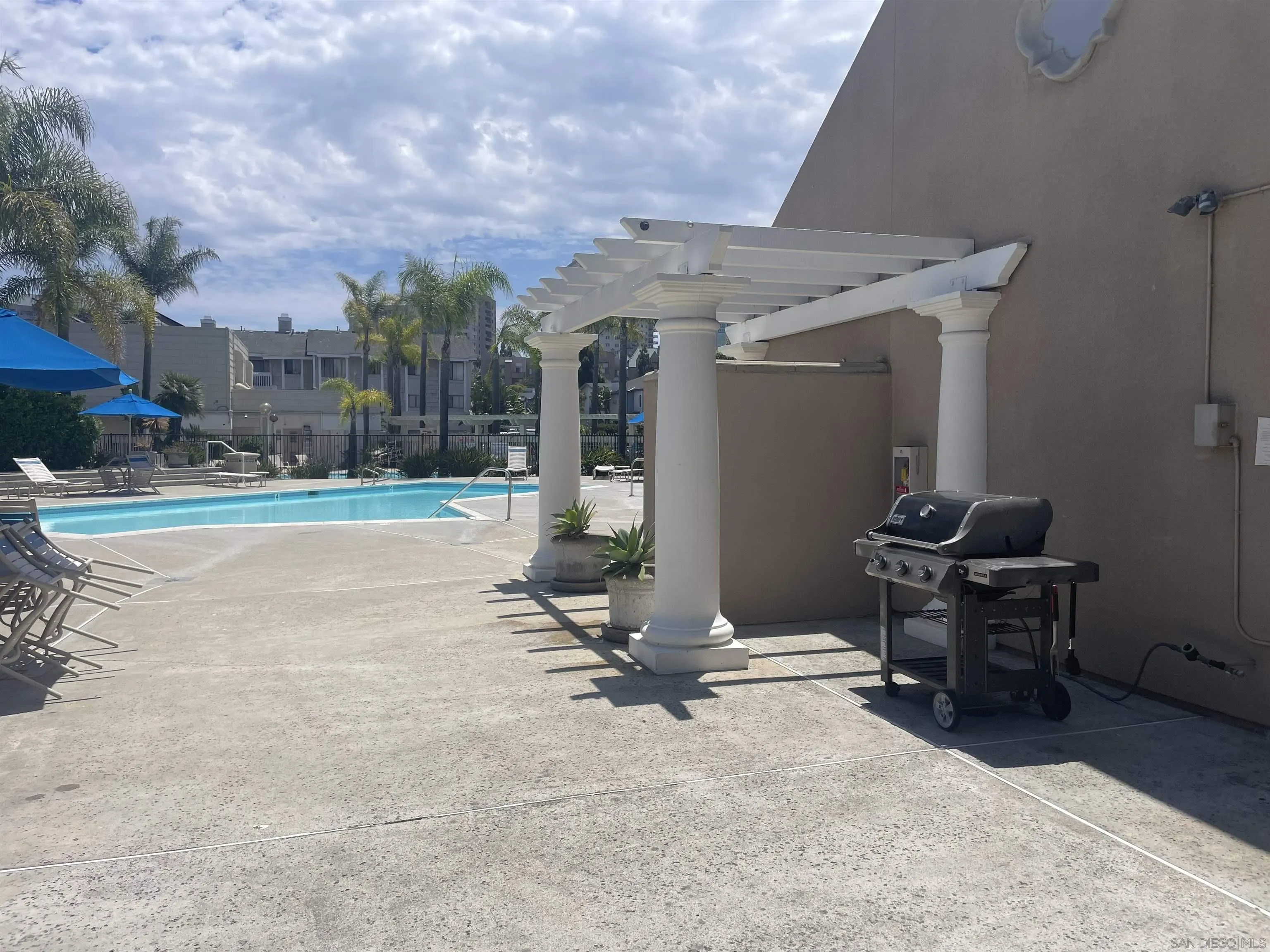 https://cdn.realtyfeed.com/cdn/127/250044180/1a4c9650747af1ebf9c2fb900cc95d95.webp