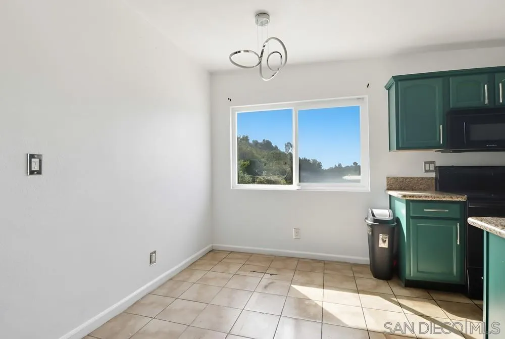 https://cdn.realtyfeed.com/cdn/127/250044183/7358c5f380adb9fdc74071562ecd8cc2.webp