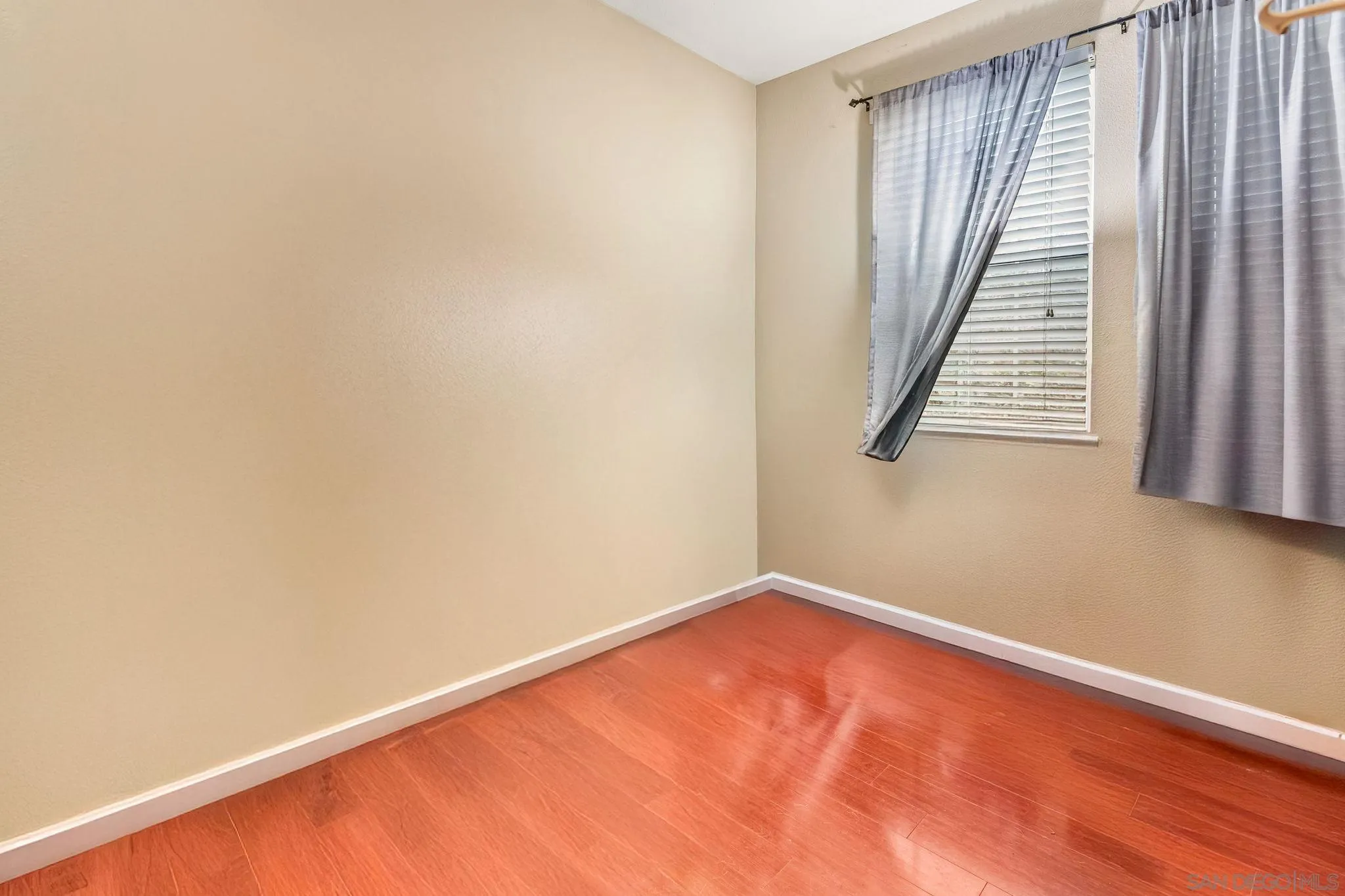 Photo #8: 250044184 Listing: Photo #8