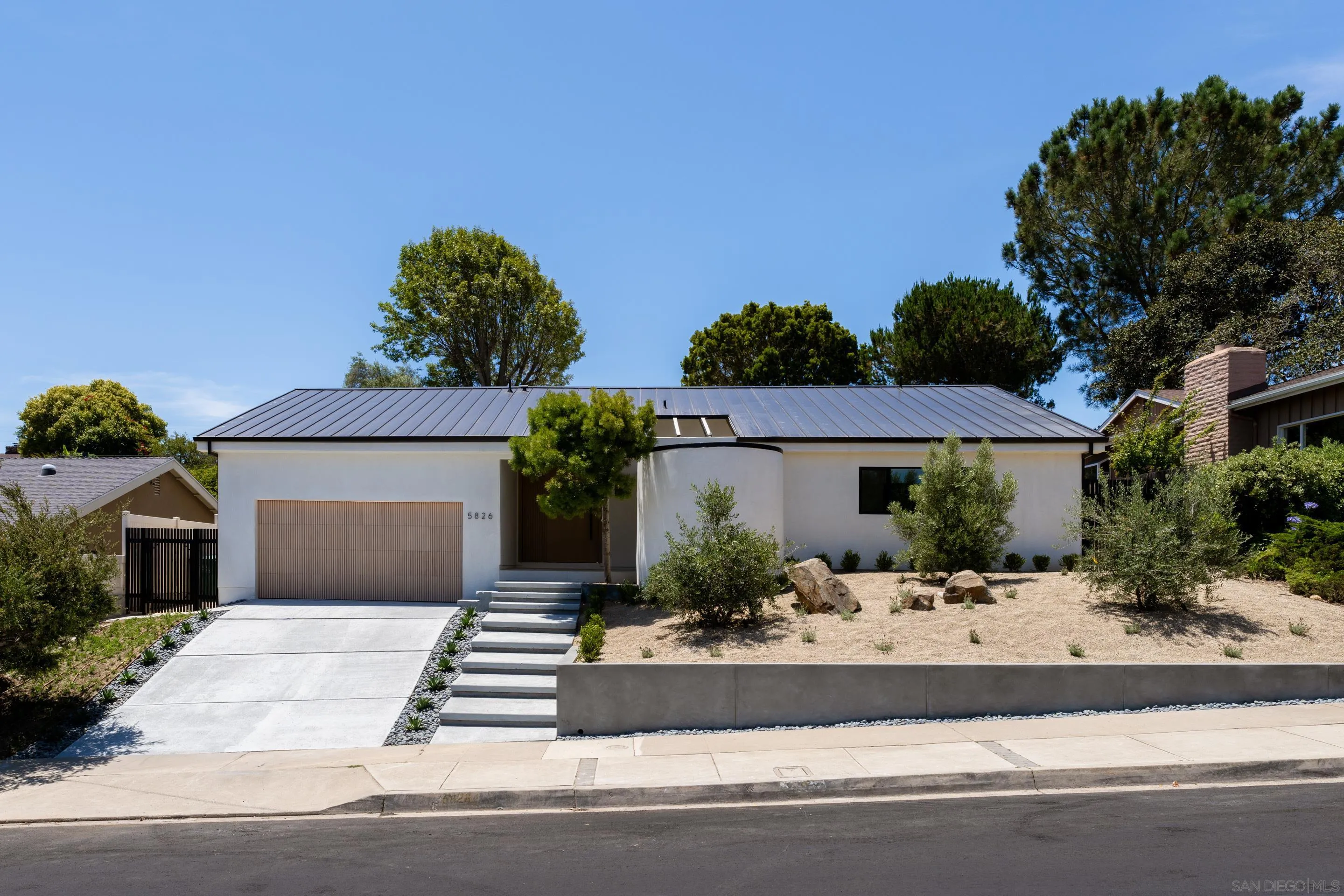 https://cdn.realtyfeed.com/cdn/127/250044187/bced30a46972fa023729343c499312ae.webp
