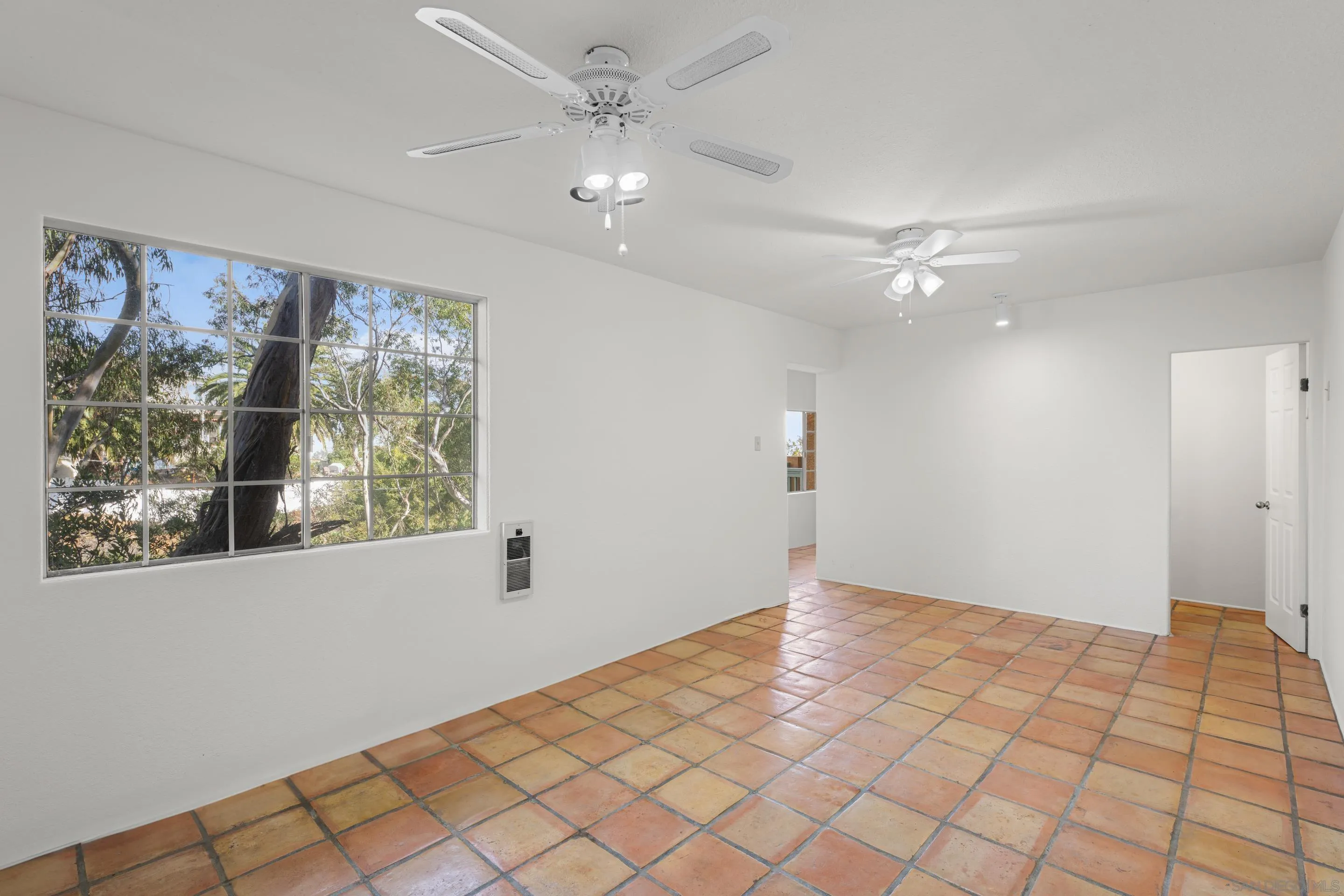 https://cdn.realtyfeed.com/cdn/127/250044213/ab0398143c3f2095b4819cc0d01e79ed.webp