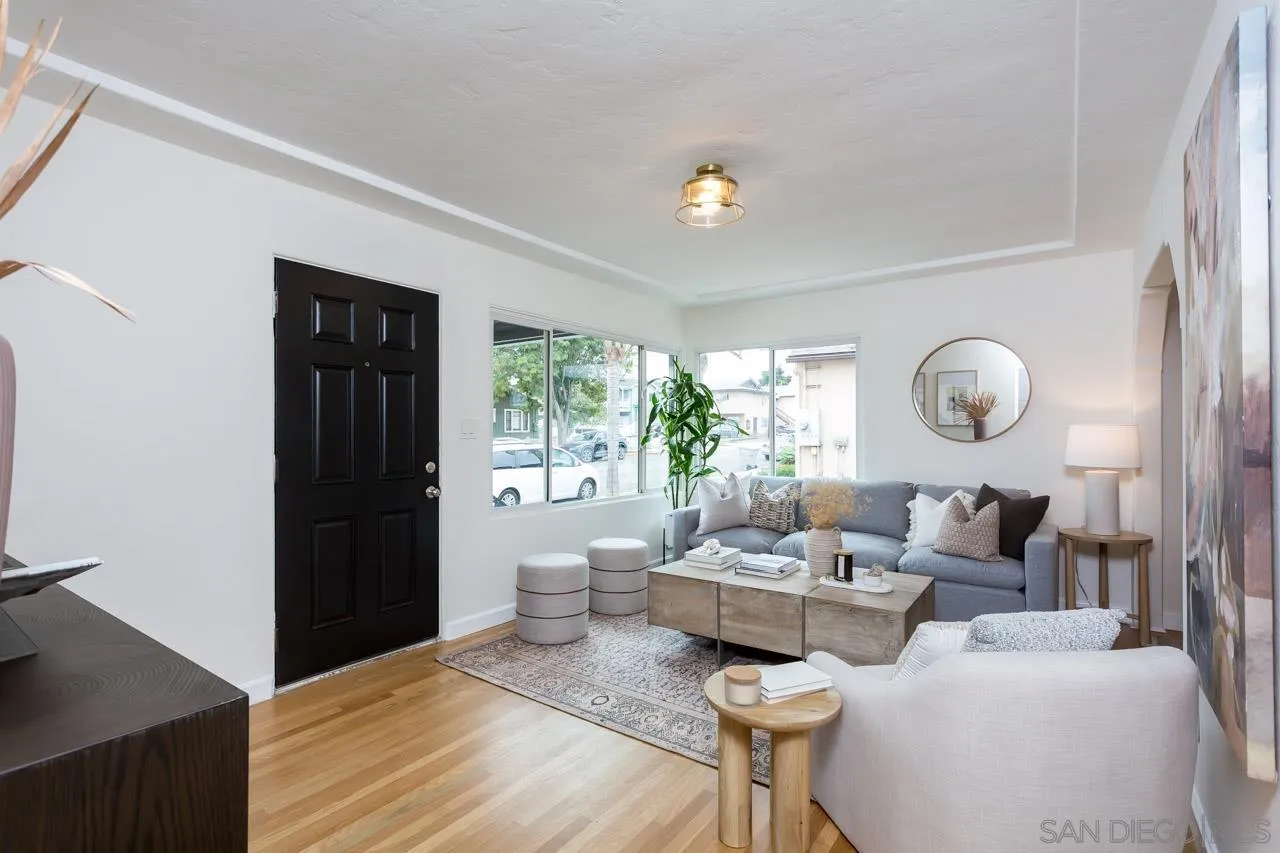 https://cdn.realtyfeed.com/cdn/127/250044226/228a53af01363180ff42a0993de50606.webp