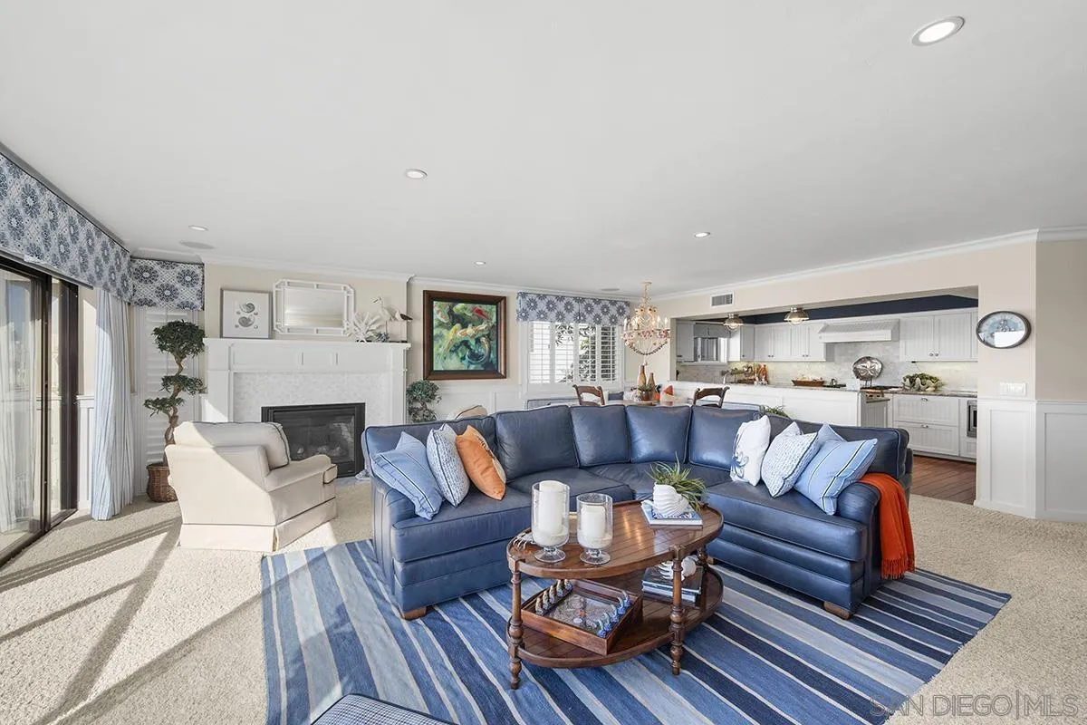 3828 Riviera Dr UNIT 2B, San Diego, CA, 92109