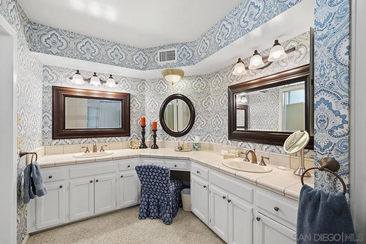 3828 Riviera Dr UNIT 2B, San Diego, CA, 92109