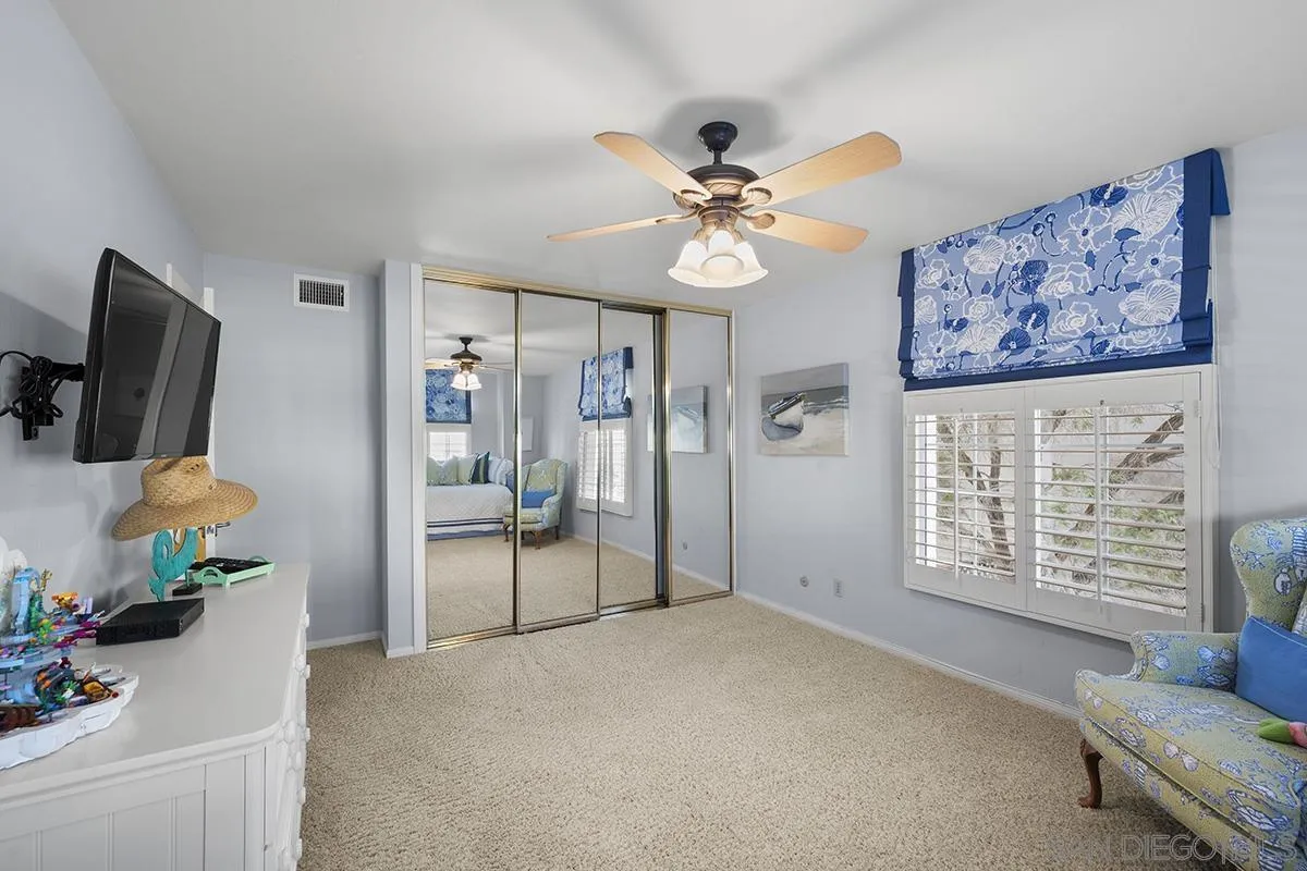 3828 Riviera Dr UNIT 2B, San Diego, CA, 92109