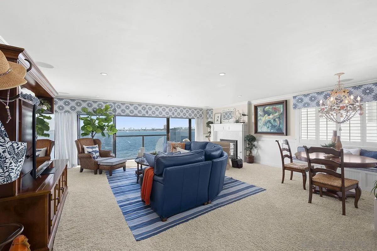 3828 Riviera Dr UNIT 2B, San Diego, CA, 92109