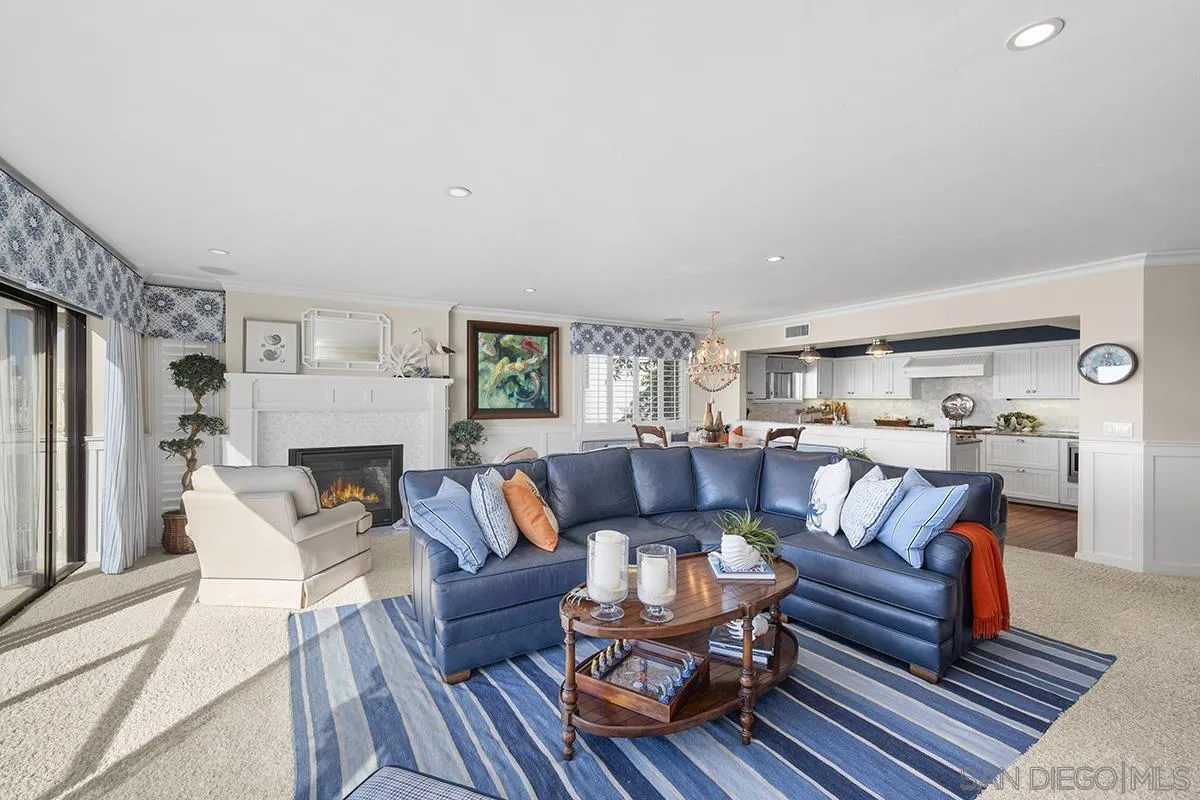 3828 Riviera Dr UNIT 2B, San Diego, CA, 92109