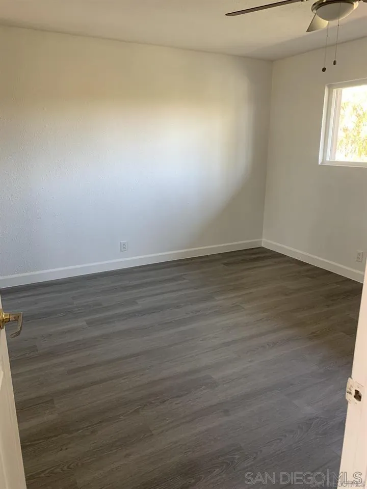 https://cdn.realtyfeed.com/cdn/127/250044272/939aa12799117e3436360662d8d24732.webp