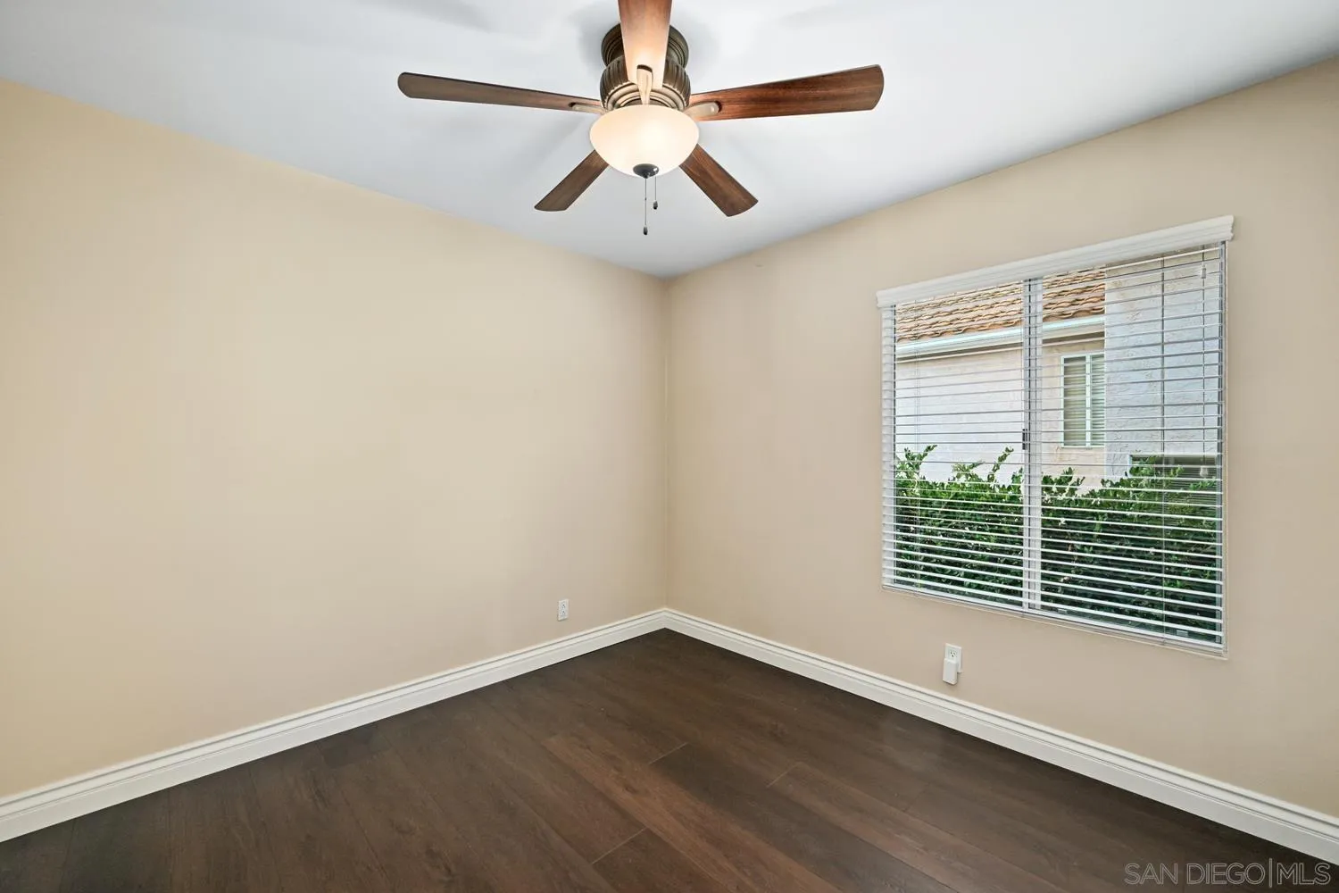 https://cdn.realtyfeed.com/cdn/127/250044295/ece9725254e6d62295d361303258b3a0.webp