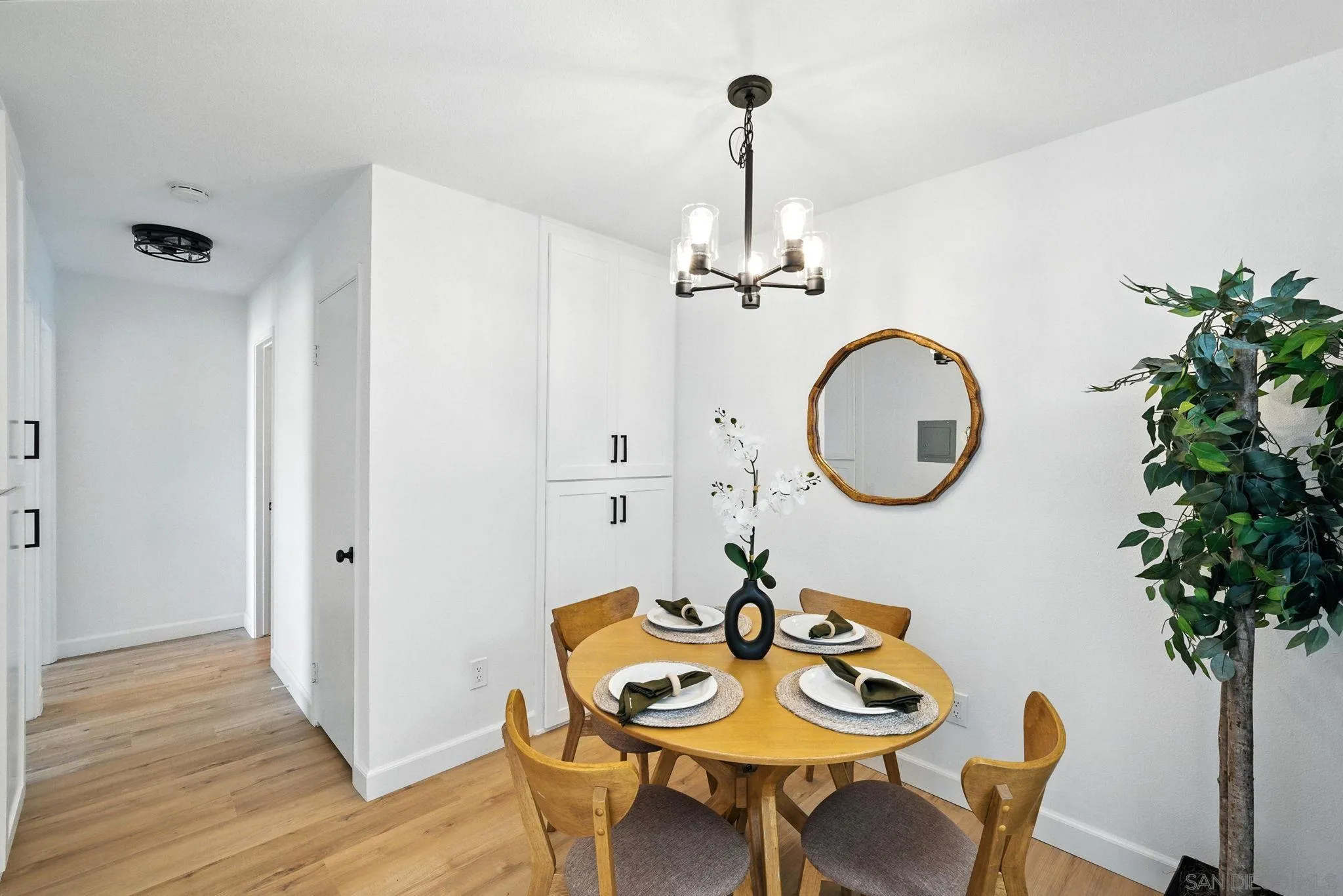 Photo #9: 250044303 Listing: Photo #9