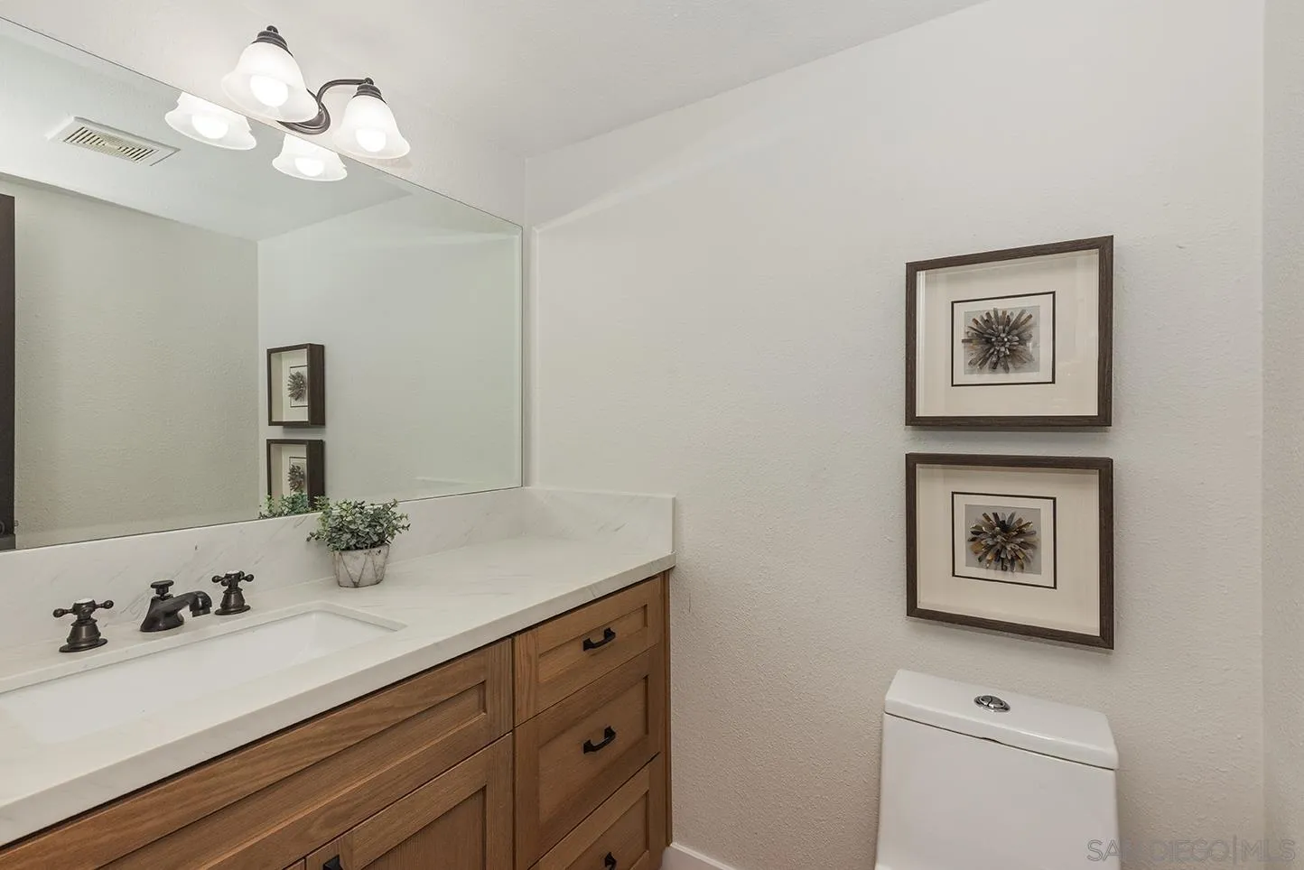 https://cdn.realtyfeed.com/cdn/127/250044305/752fd9114a43a536a46fa4f6870ceb34.webp