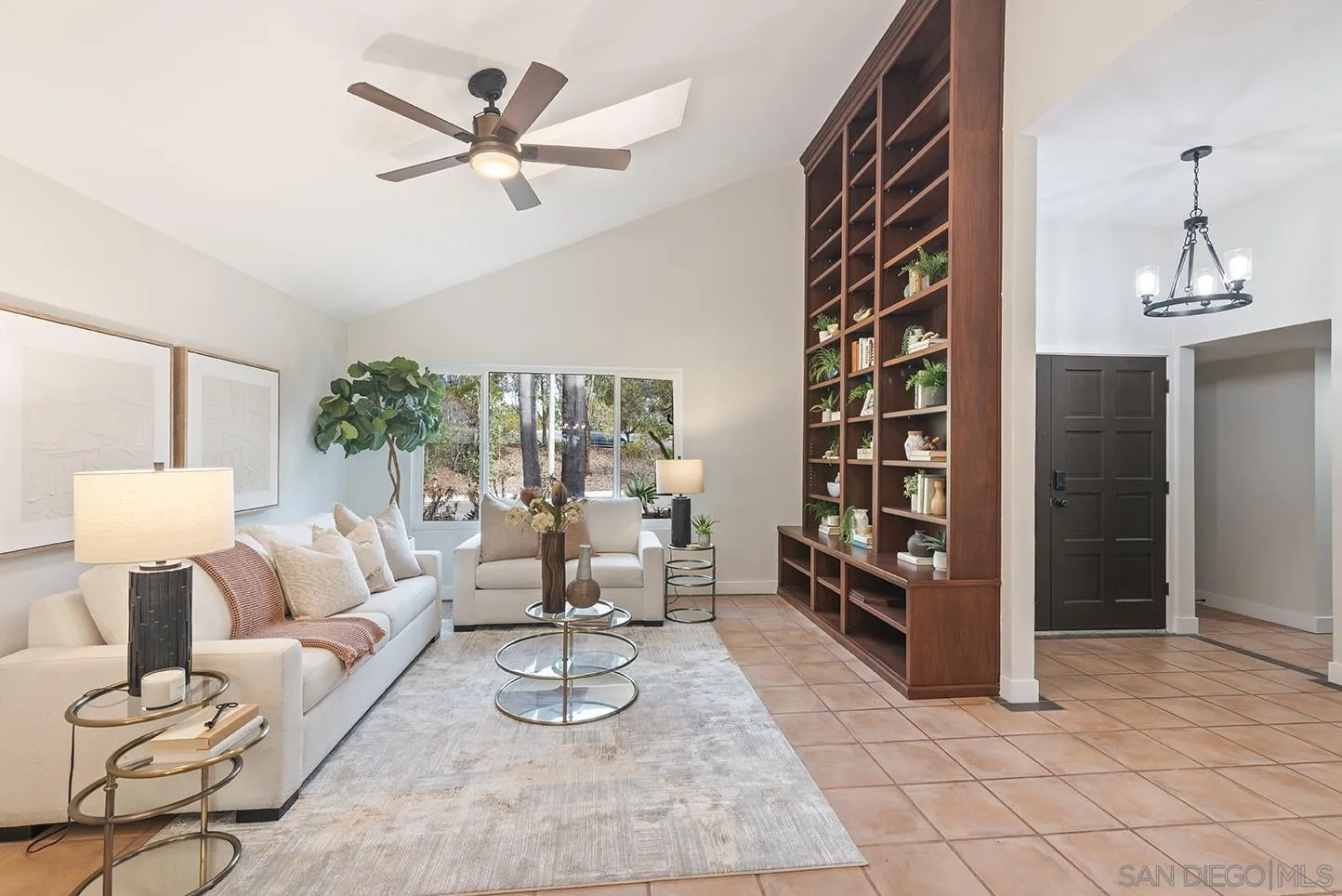 https://cdn.realtyfeed.com/cdn/127/250044305/e5423e4f382737c855a3b90e6ac07f58.webp