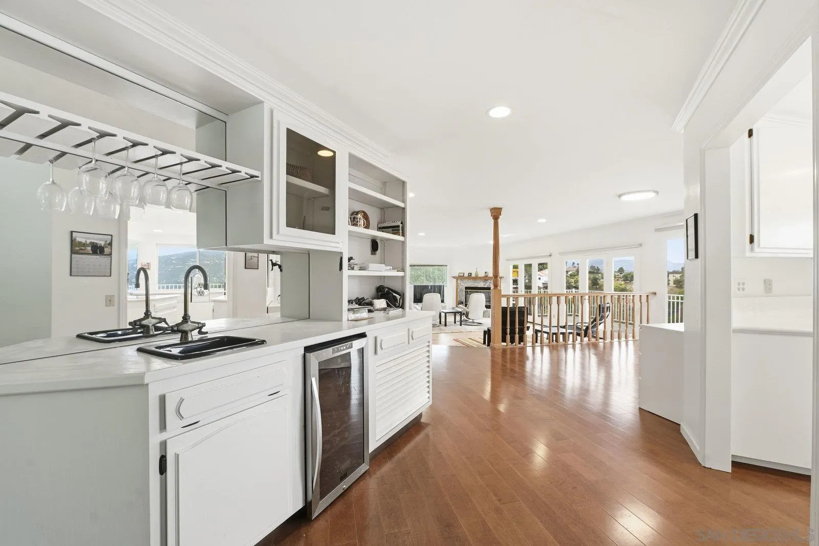 https://cdn.realtyfeed.com/cdn/127/250044308/c10843026ab81706cd2c770988c11a04.webp