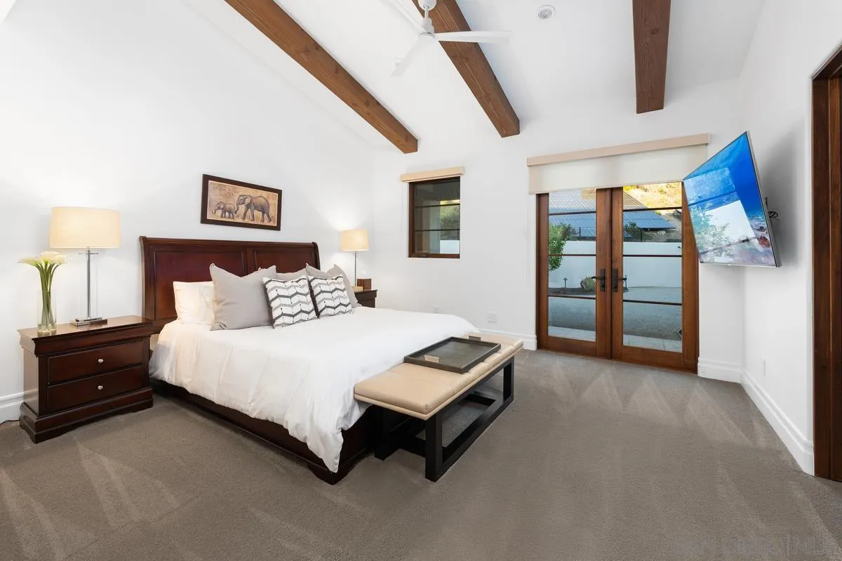 8069 Entrada De Luz E, San Diego, CA, 92127