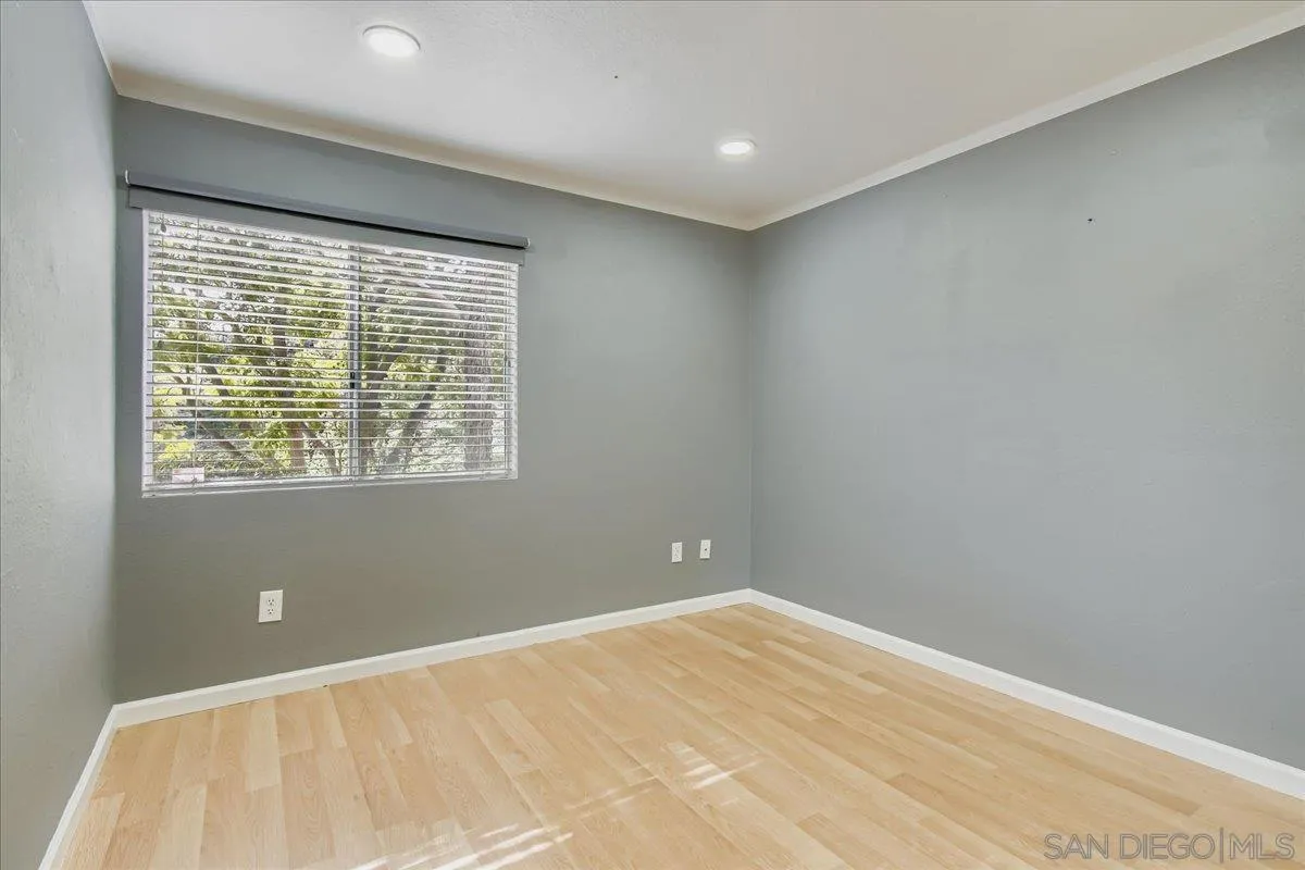 Photo #15: 250044316 Listing: Photo #15