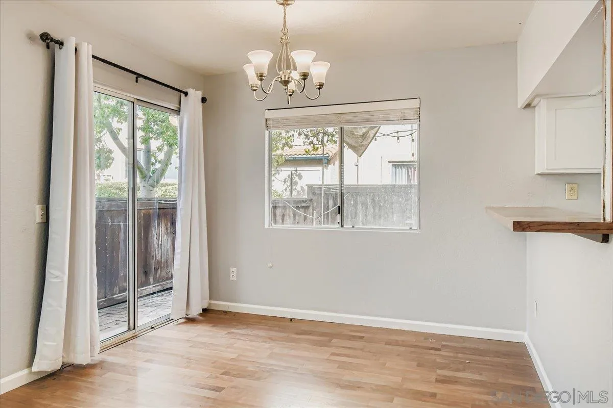 Photo #7: 250044316 Listing: Photo #7