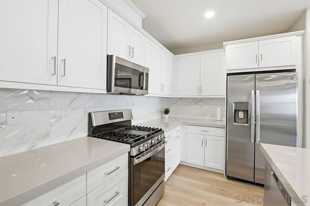 Photo #10: 250044317 Listing: Photo #10