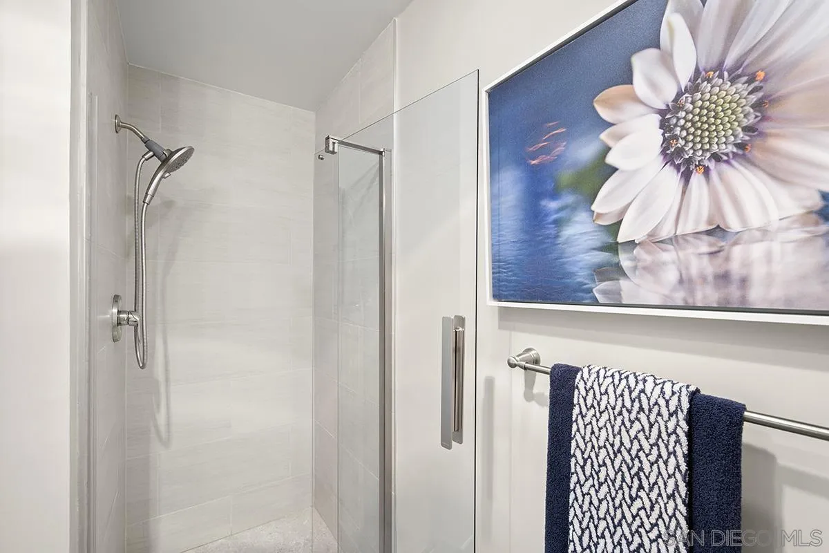 Photo #21: 250044321 Listing: Photo #21