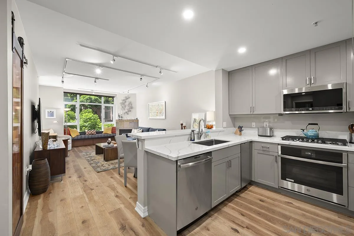 Photo #3: 250044321 Listing: Photo #3