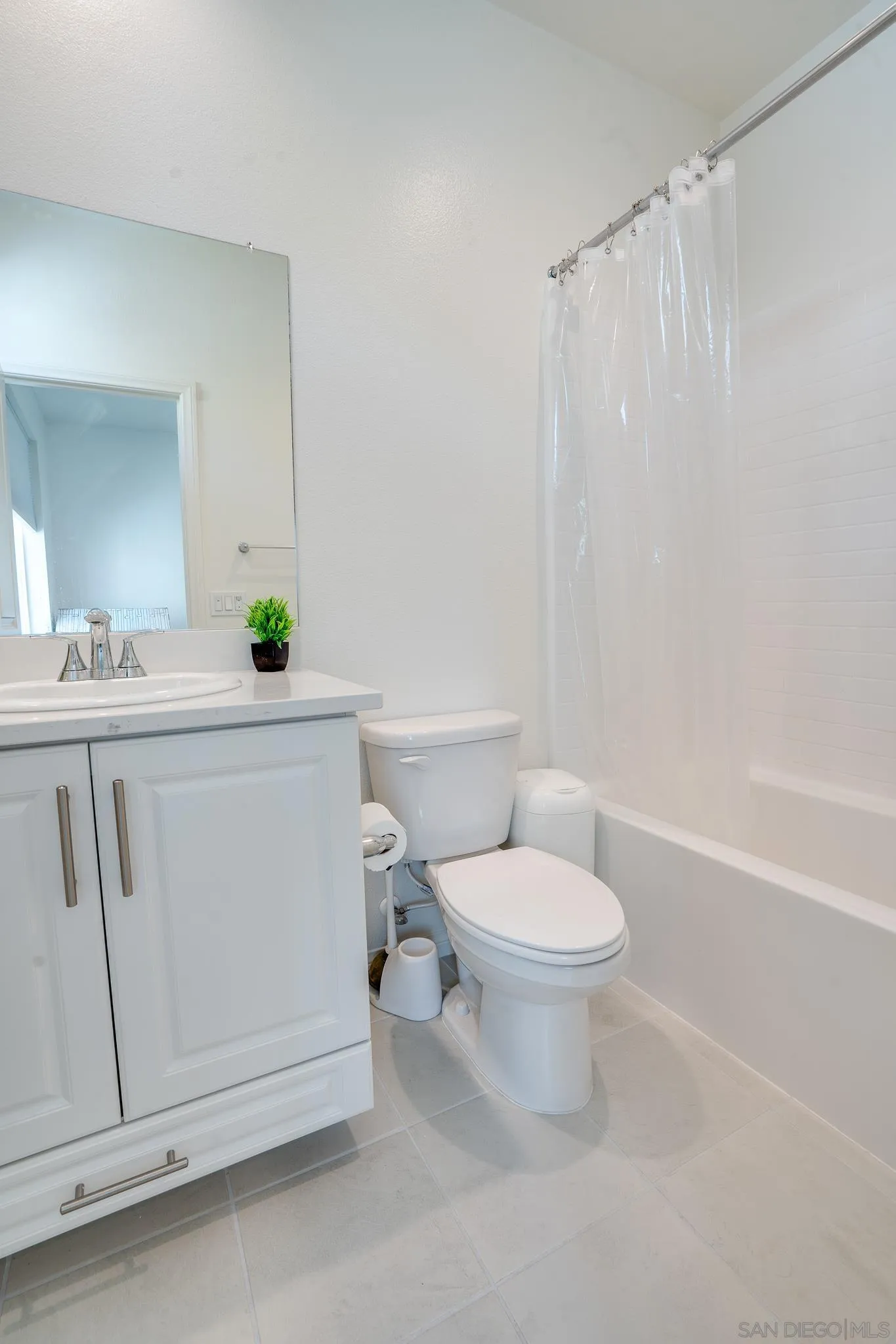 https://cdn.realtyfeed.com/cdn/127/250044341/5b0d586ad8cb4dfc612b531800a90868.webp