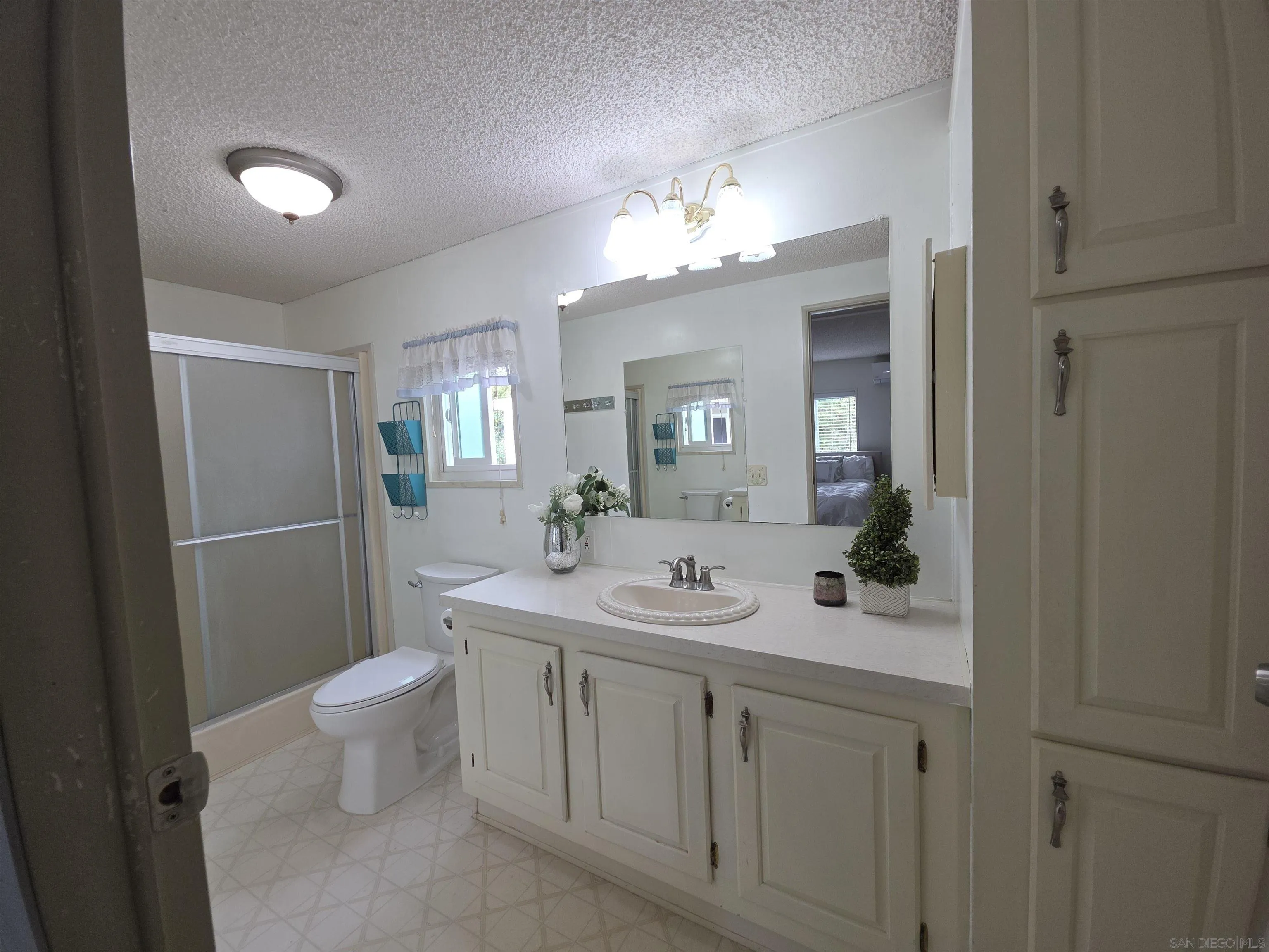 https://cdn.realtyfeed.com/cdn/127/250044347/d4932643b922733658812572445f14b3.webp