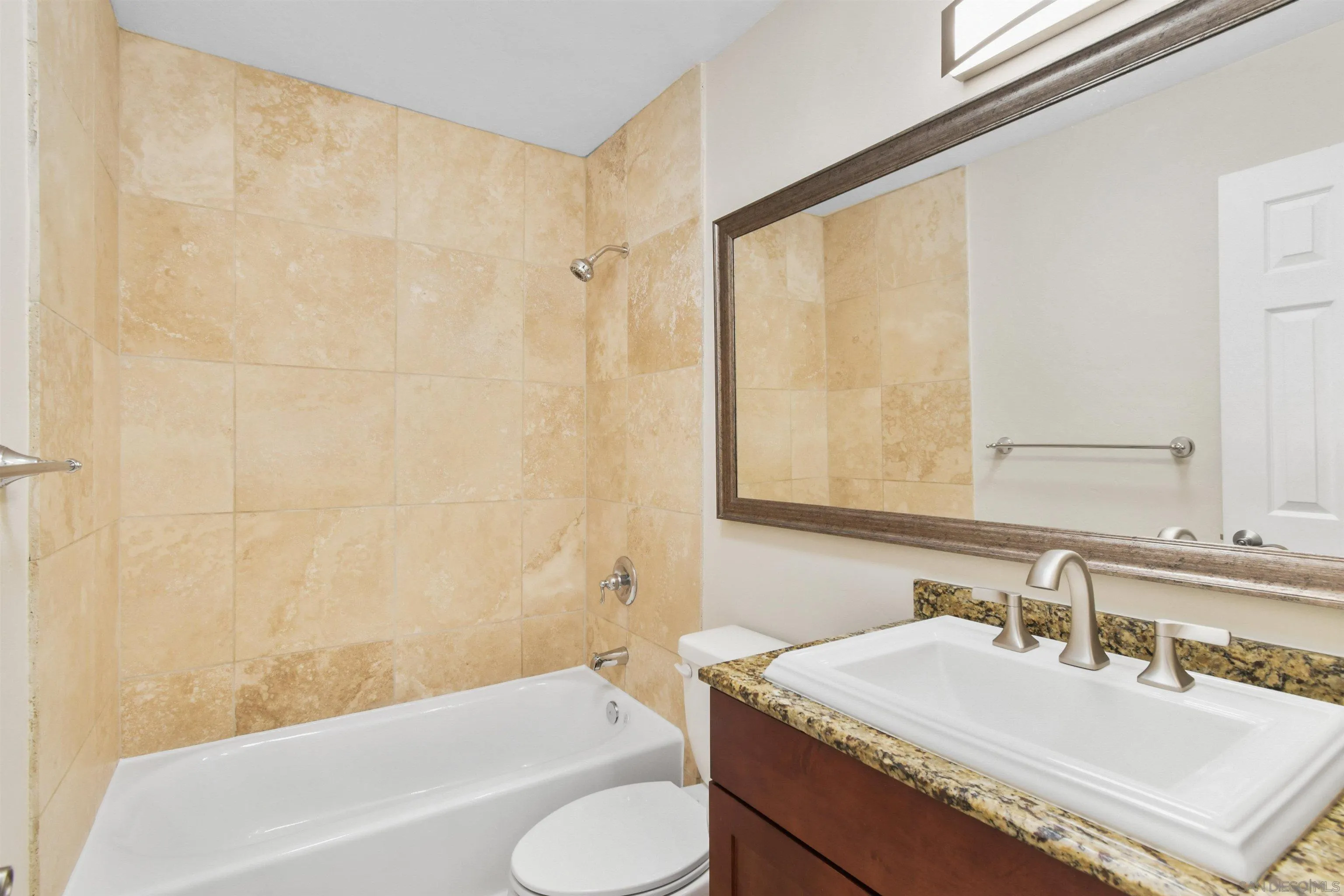 Photo #19: 250044354 Listing: Photo #19