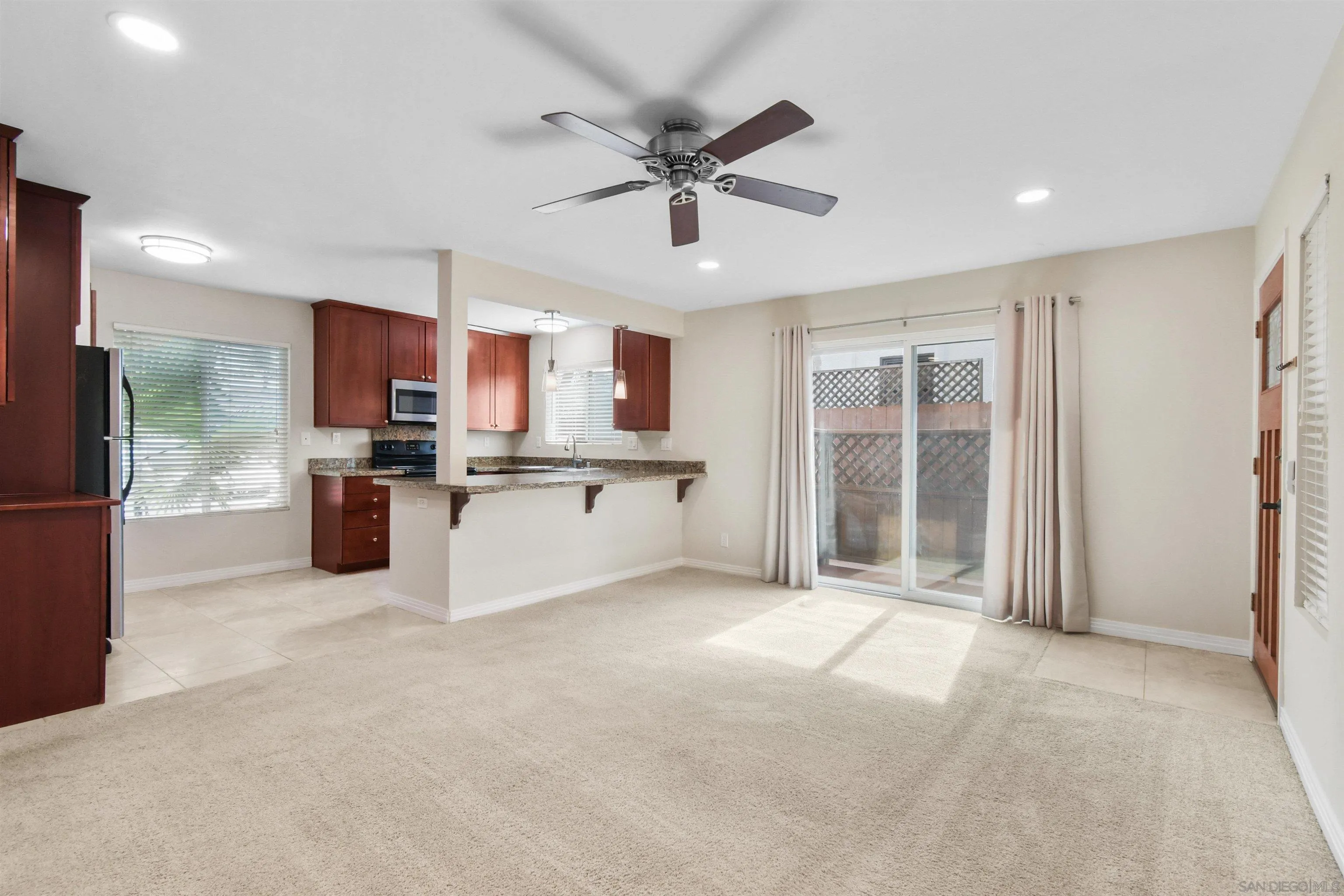 Photo #5: 250044354 Listing: Photo #5