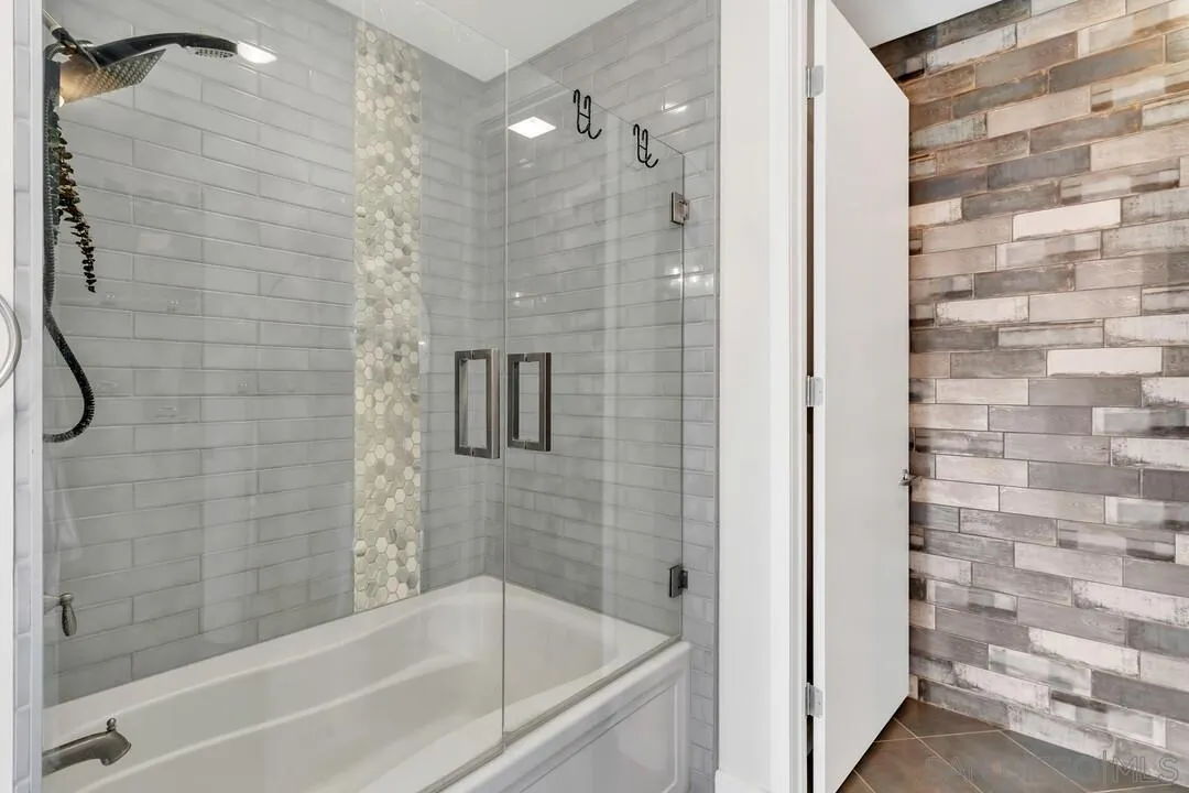 https://cdn.realtyfeed.com/cdn/127/250044357/0ce29e477e1cb513b1797458e457120e.webp