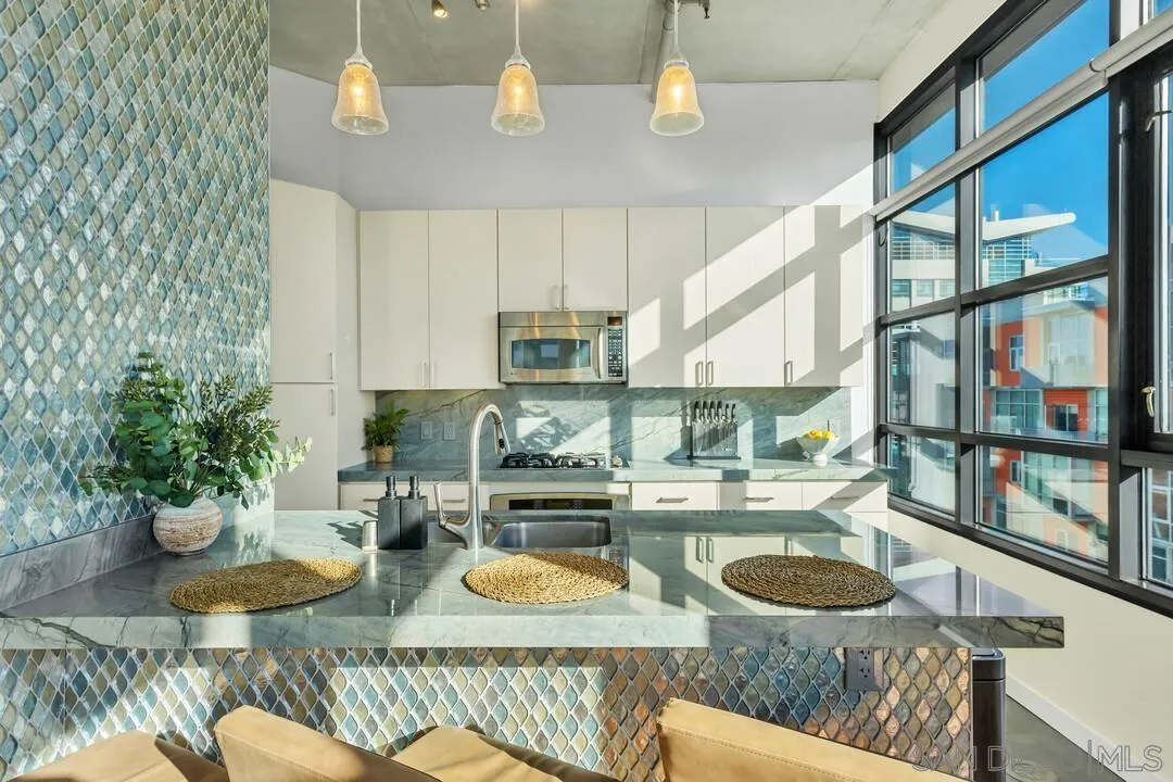 https://cdn.realtyfeed.com/cdn/127/250044357/6358019fe834908960be85c6e1132ac4.webp