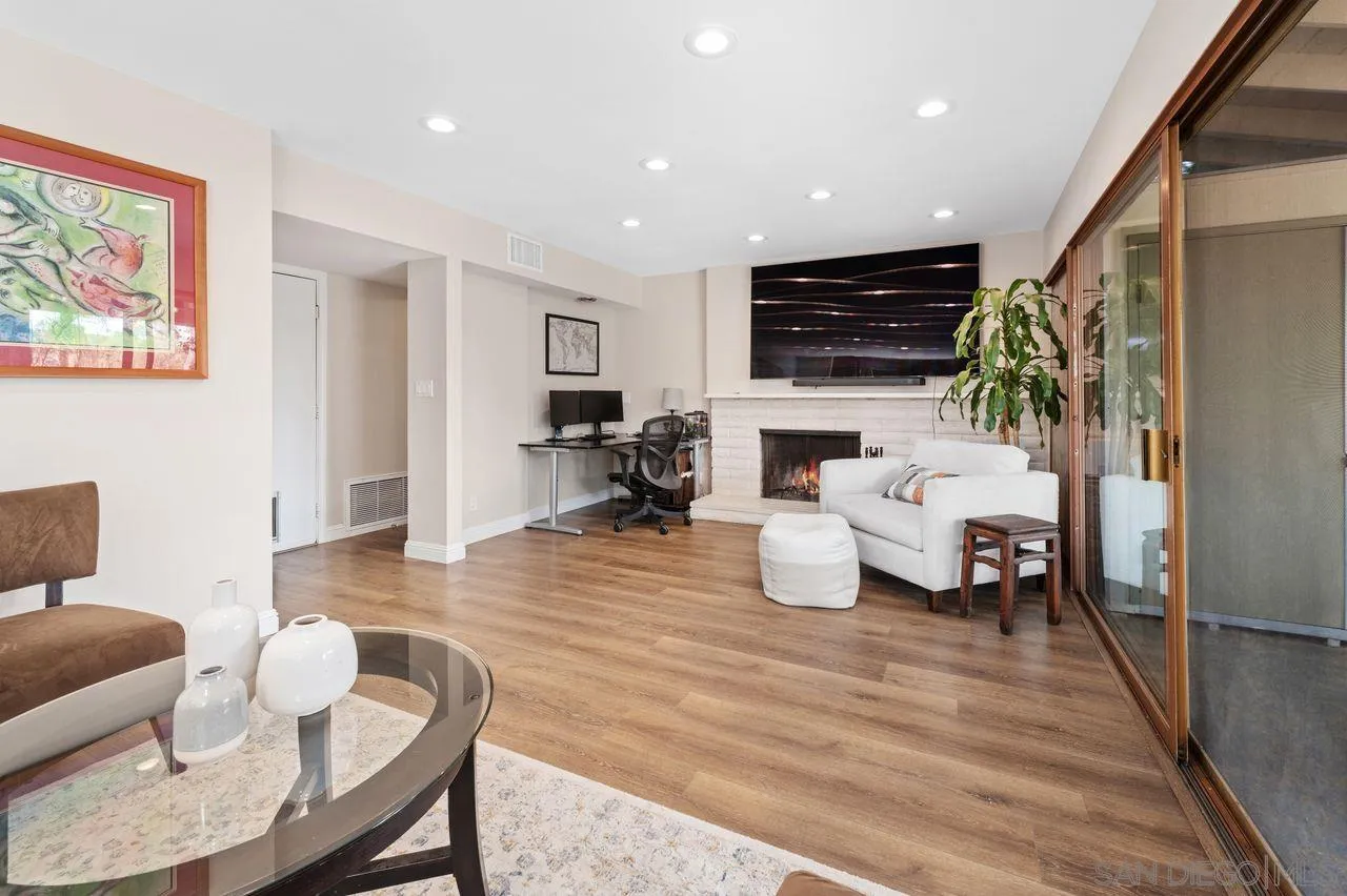 https://cdn.realtyfeed.com/cdn/127/250044360/dbb0c94e38b7546afe795db78b263922.webp