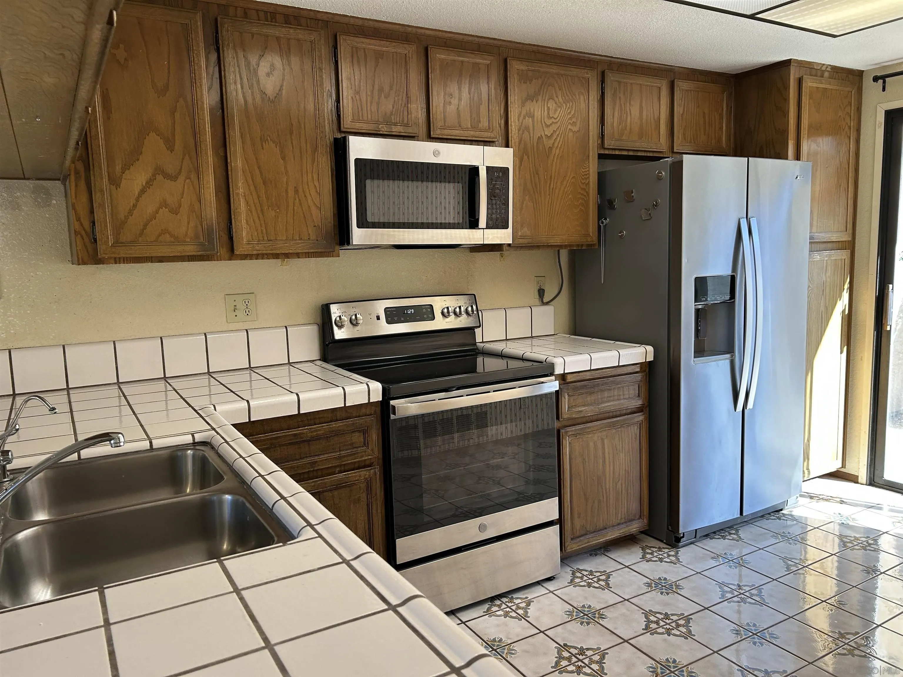 Photo #5: 250044361 Listing: Photo #5